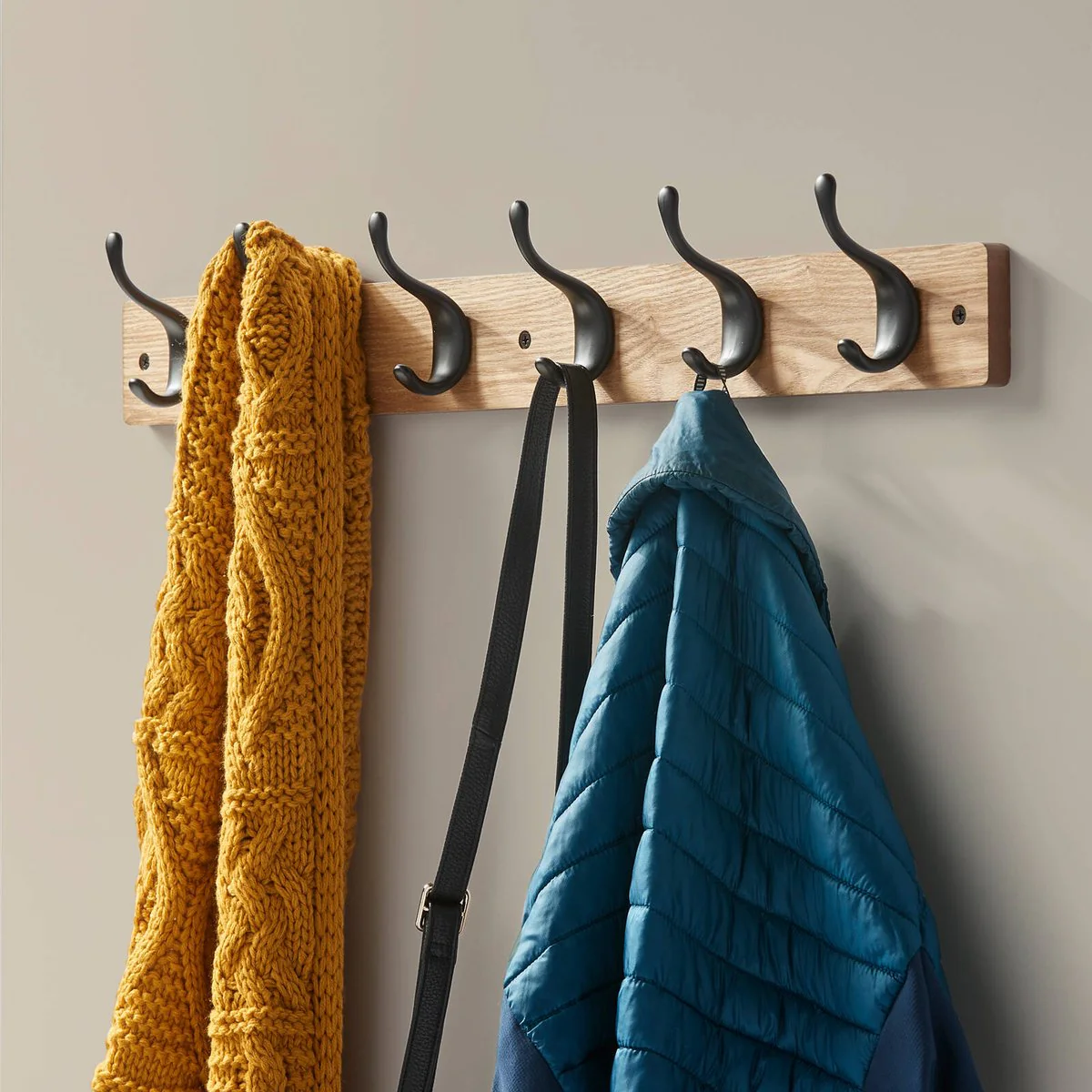Adoored 6 Double Black Hook Pine Board Deco Hook Rack - 690mm - Natural Pine Finish - Image 5