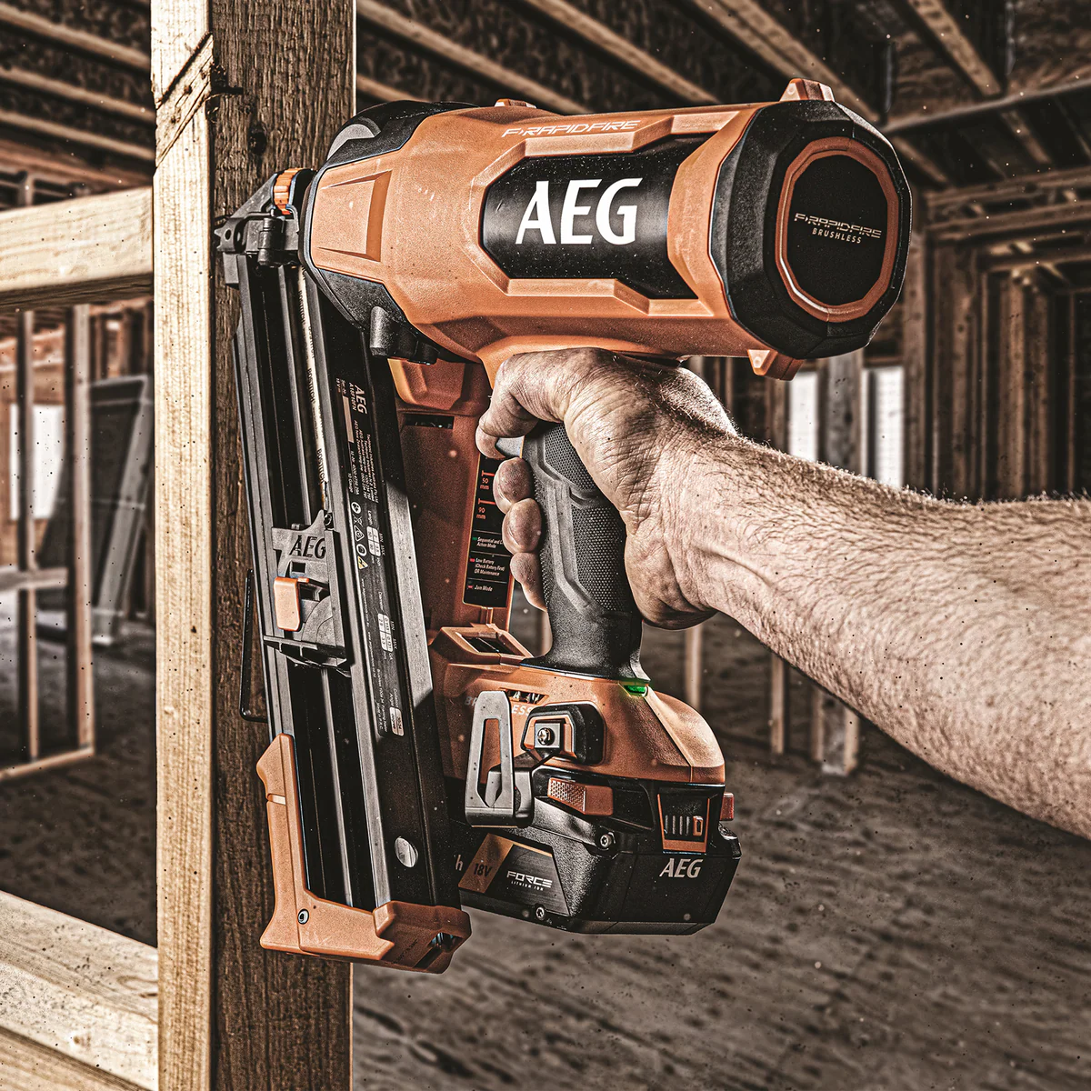 AEG 18V F-RAPID Framing Nailer Skin - 10GA - 30°-34° - 4.4kg - Efficient Firing - Image 5