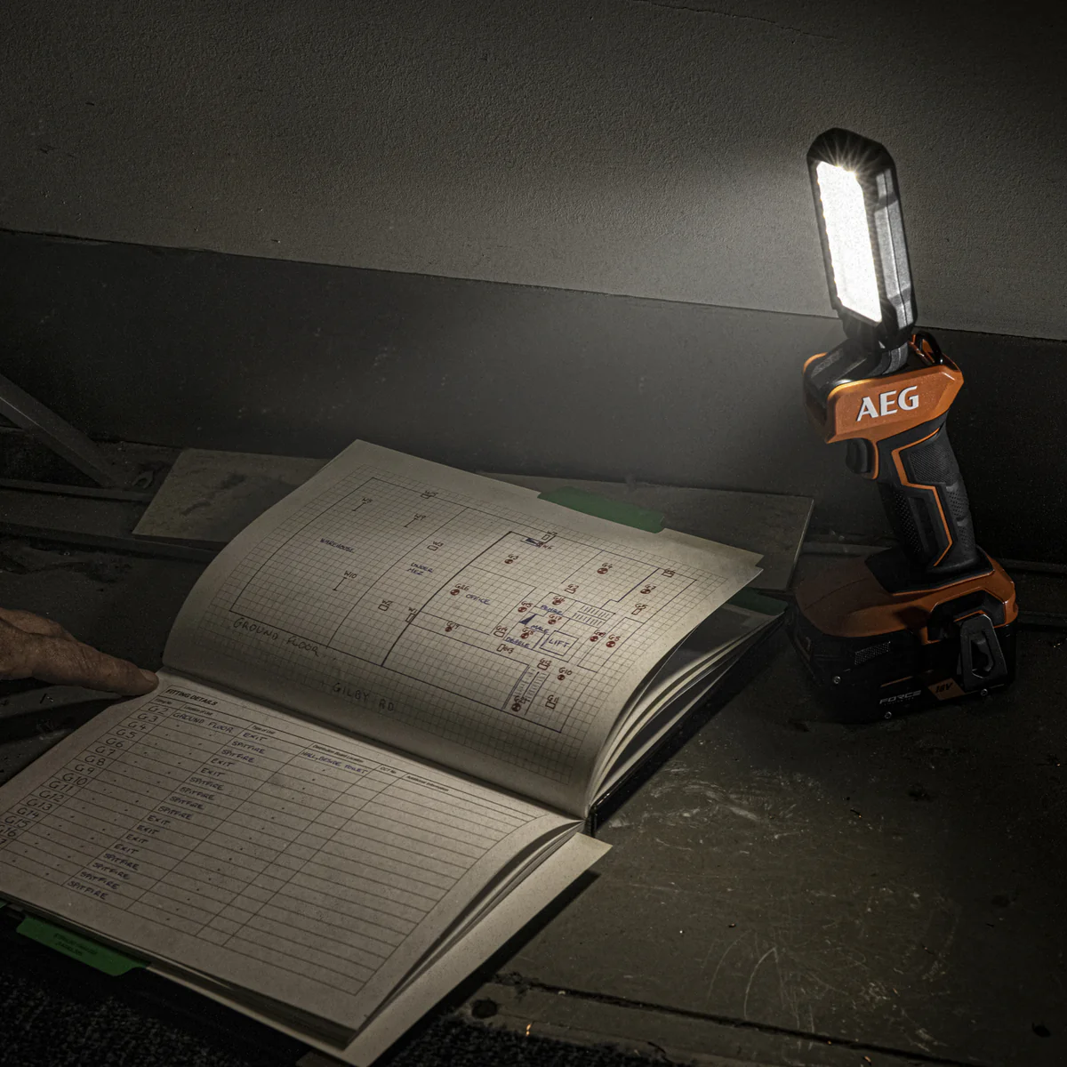 AEG 18V LED Stick Light - 165mm - Tool Only - 800 Lumens - Image 5