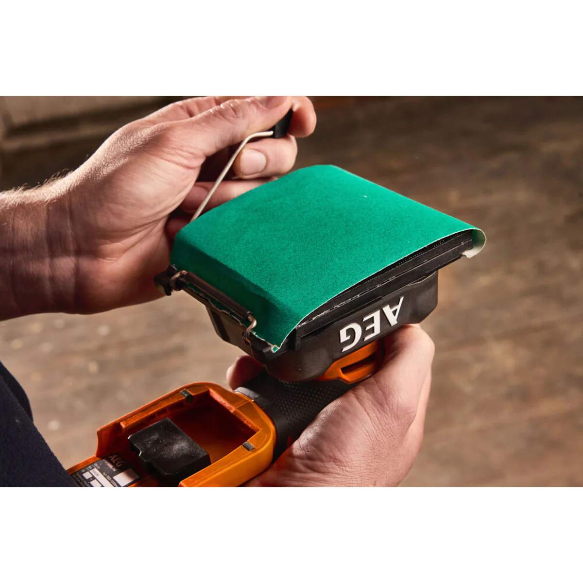 AEG 18V Sub Compact Sheet Sander Skin Only - 160mm x 109mm x 234mm - Precision Sanding Tool - Image 4