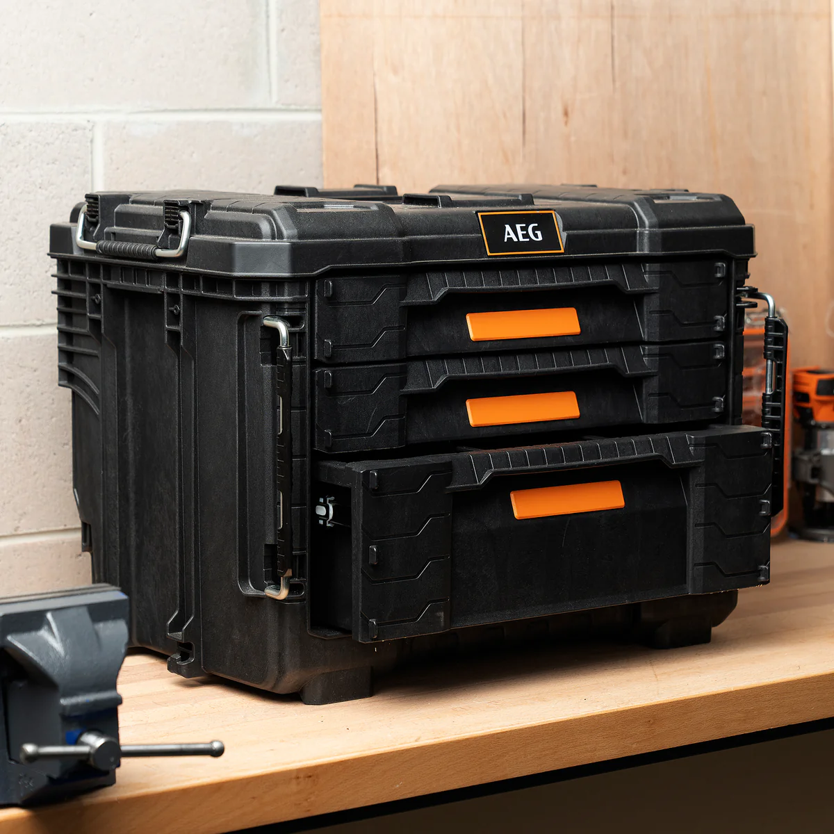 AEG Quickstack 2.0 3-Drawer Toolbox - 385mm x 411mm x 566mm - Durable Storage - Image 5