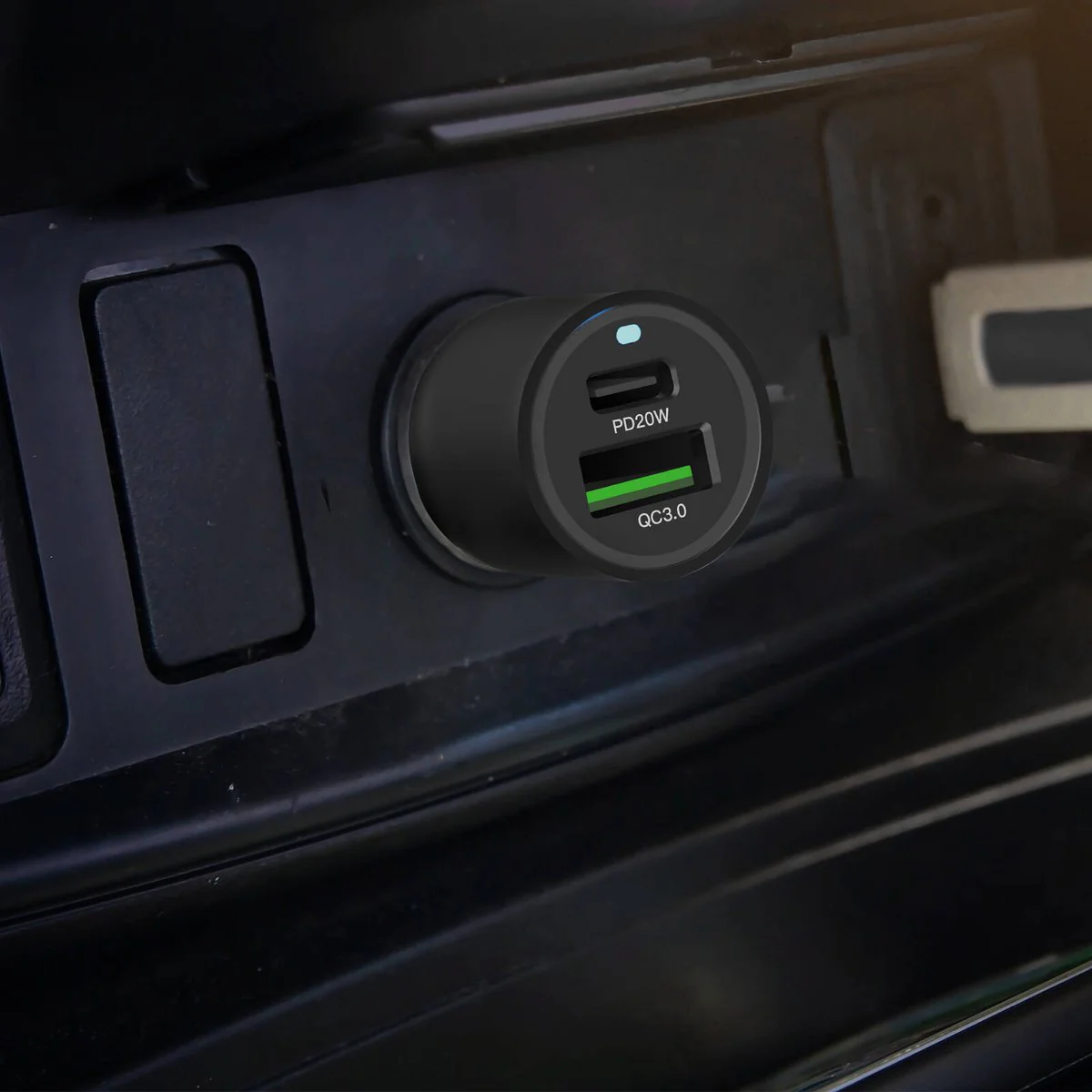 Antsig 38W 2 Port USB Car Charger - Fast Charging - Metal Housing - 25mm x 60mm - Image 4