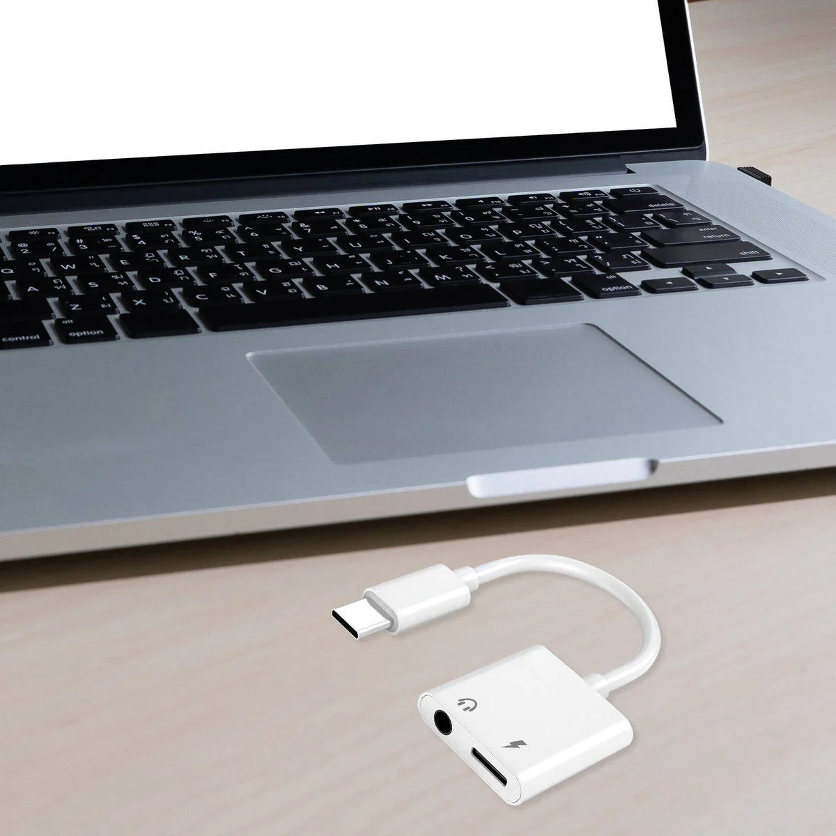 Antsig 60W USB-C Audio Adapter AP5761 - White - Fast Charging - Compact Design - Image 4