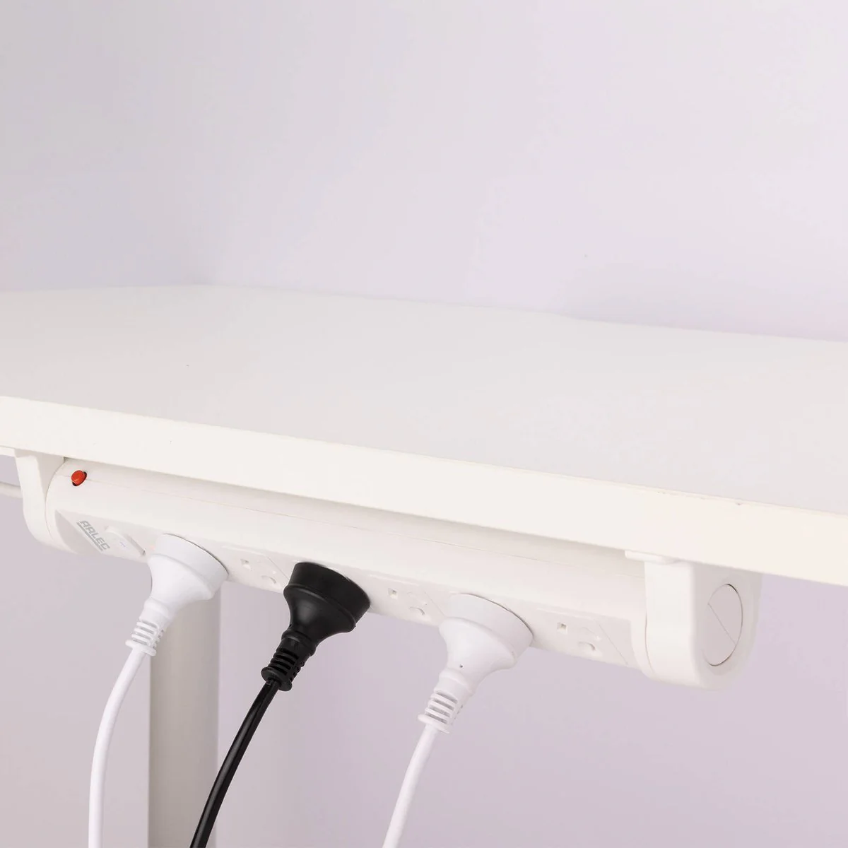Arlec 6 Outlet Rotatable Powerboard 90mm x 410mm - Surge Protection - White - Image 4