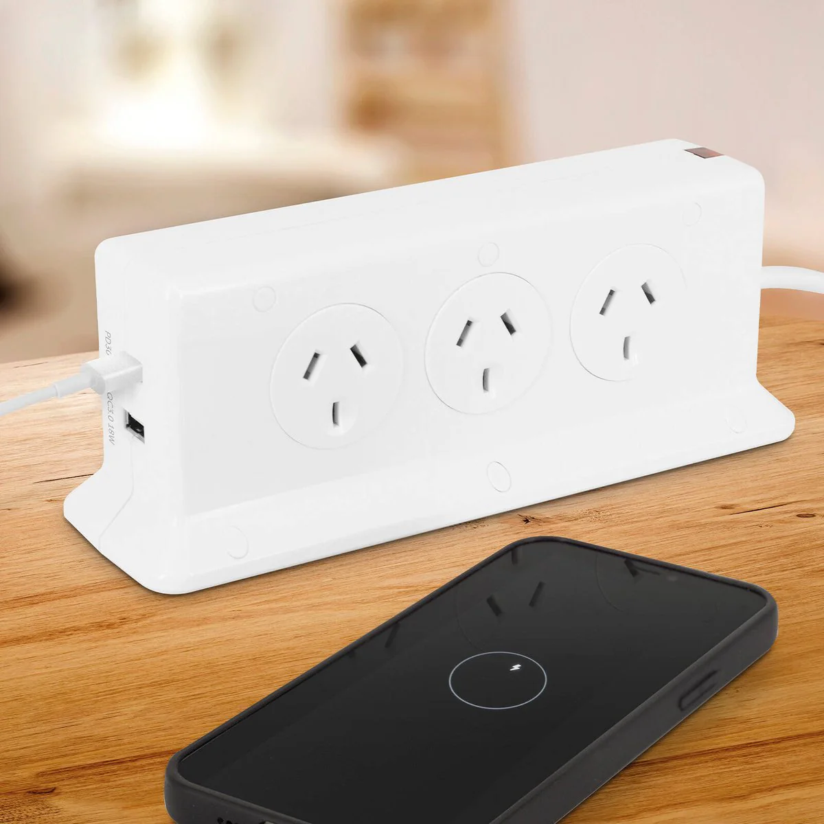 Arlec 6 Outlet Vertical Powerboard 65mm x 205mm - PD30W USB A&C Rapid Charging - Image 4