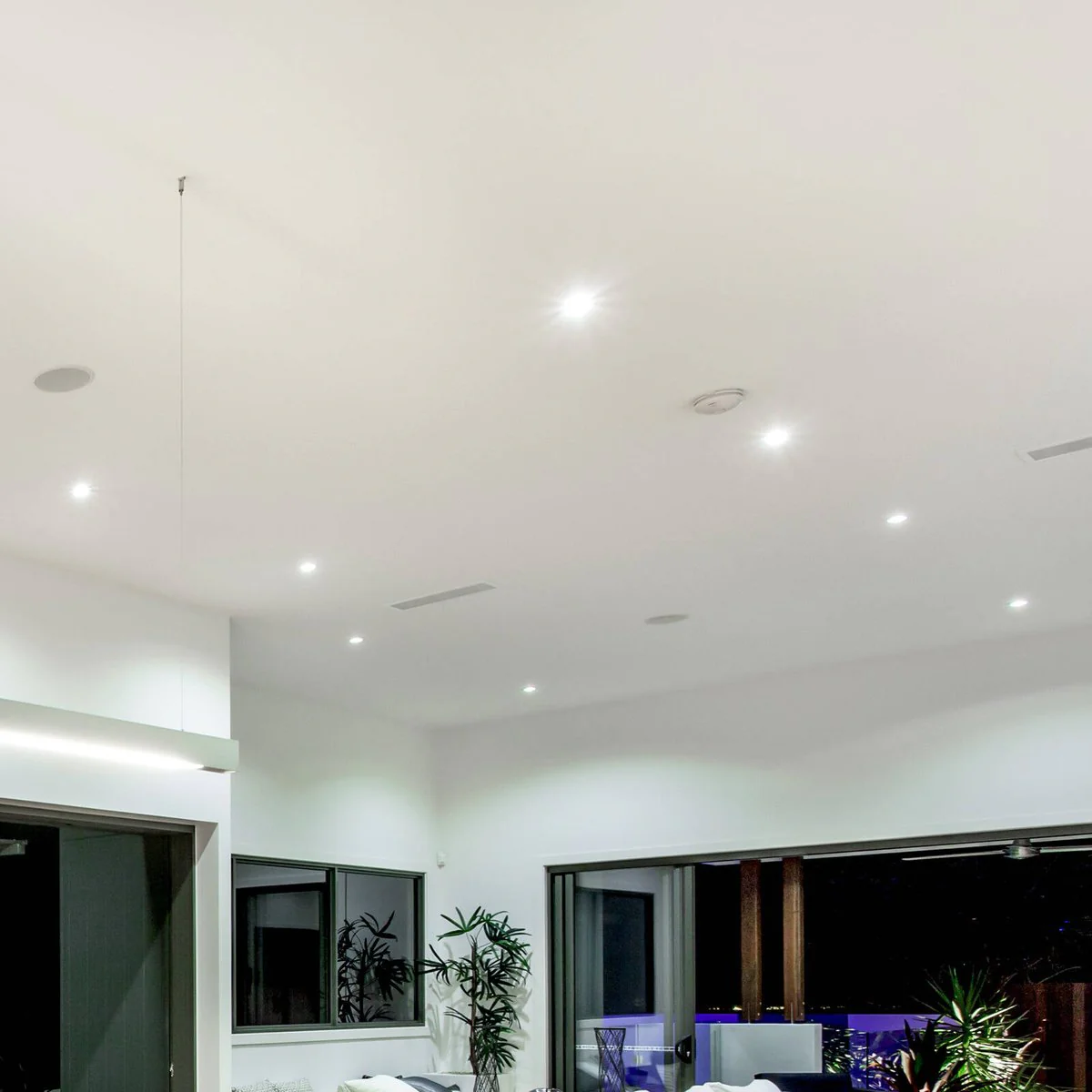 Arlec 9W Multi Lumen Tri Colour Dimmable LED Downlight - 106mm x 45mm - Indoor Use - Image 3