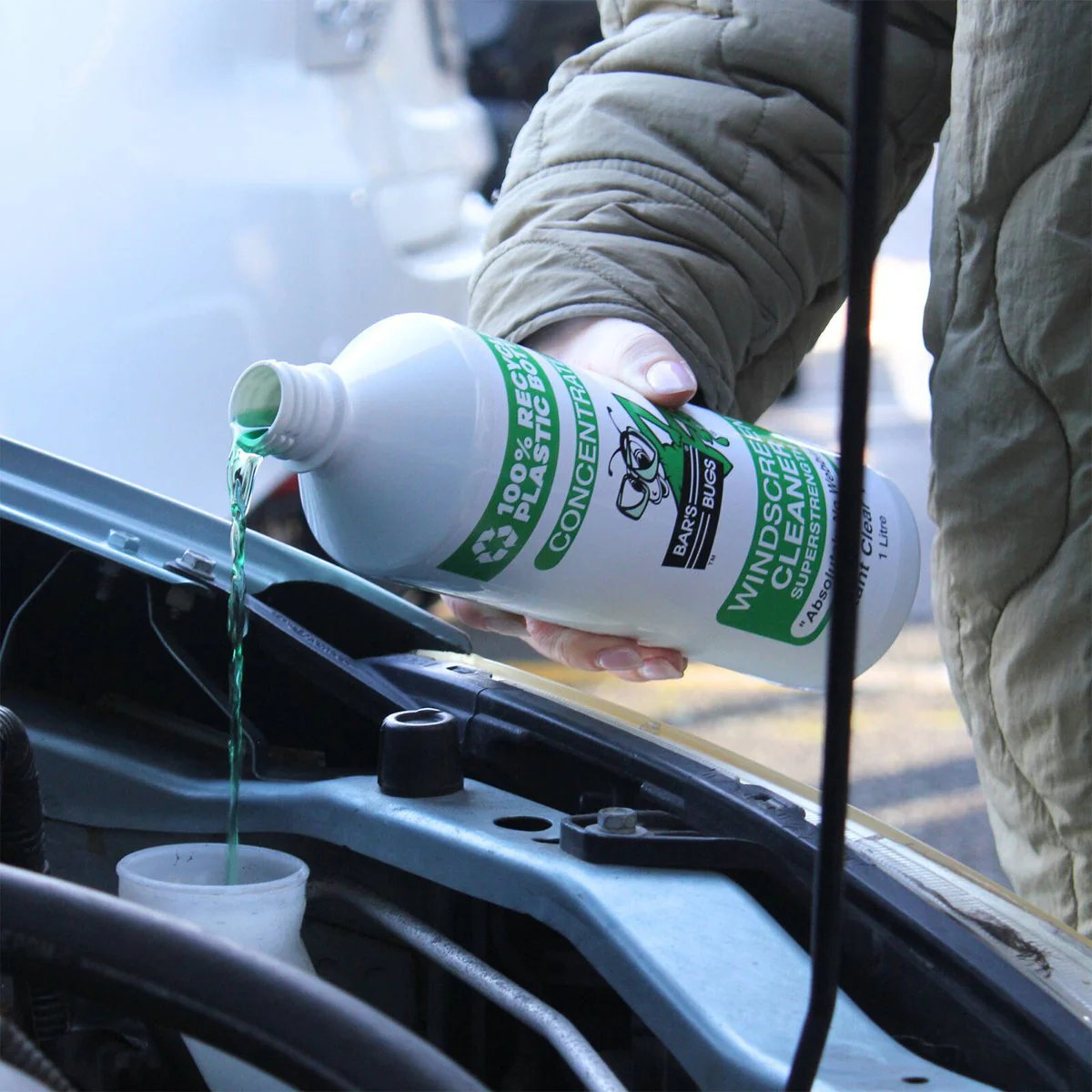 Bar S Bugs Windscreen Cleaner Concentrate - 1L - Non-Toxic - Green - Removes Bugs - Image 3