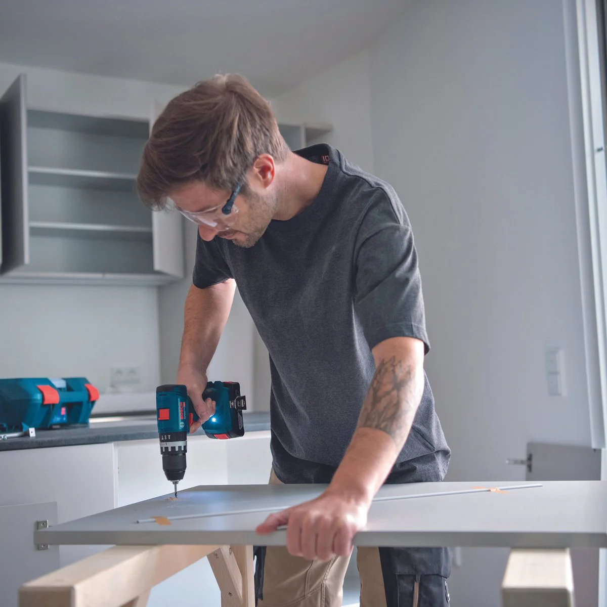 Bosch 18V Professional Brushless Combo Kit - 2 Piece - 5.0Ah Battery Included - Image 3