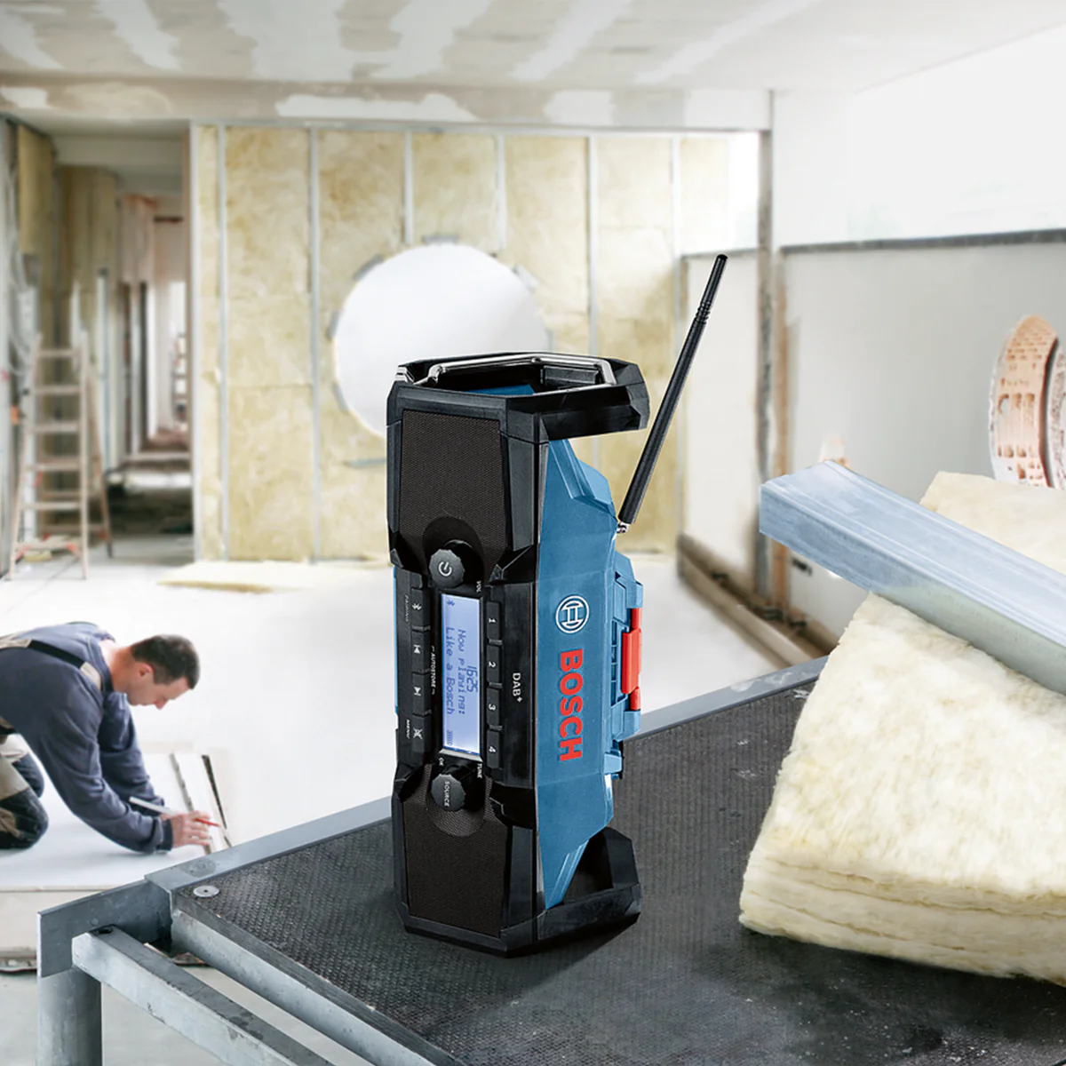 Bosch Bluetooth Worksite Radio - 348mm - Compact - Impressive Sound - Image 3