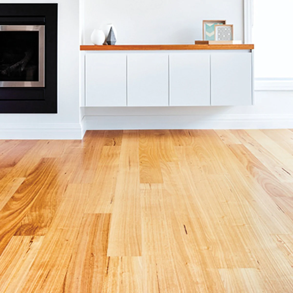 Cabot CFP Floor Coating - 4L - Water Based - Clear Finish - Image 3