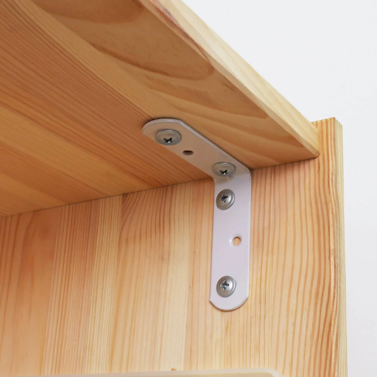 Carinya Reinforcing Angle Bracket - 70mm - Powder Coated - 8 Pack - Image 4