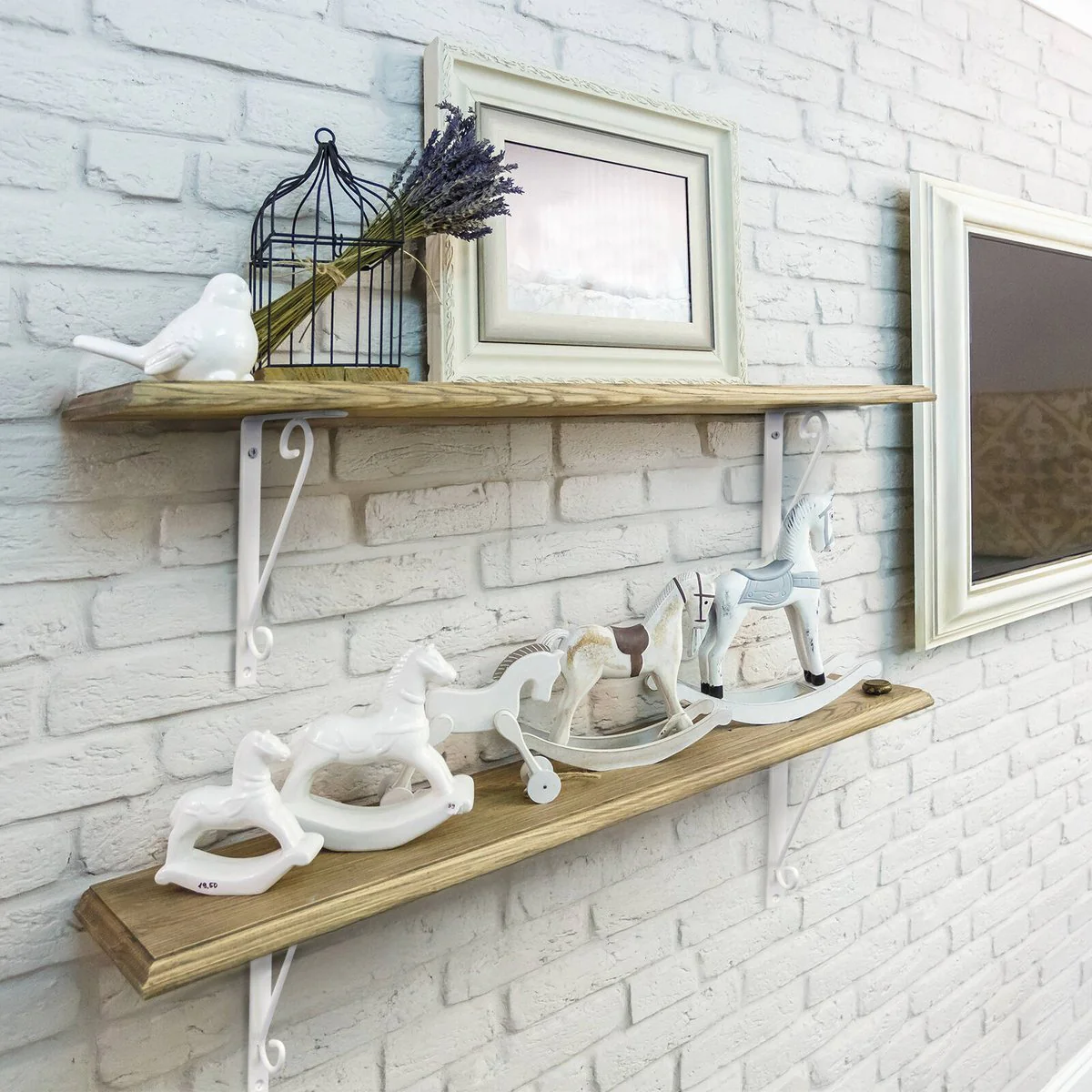 Carinya Scroll Stayed Bracket - 150 x 100mm - Powder Coated Steel - White - Image 3