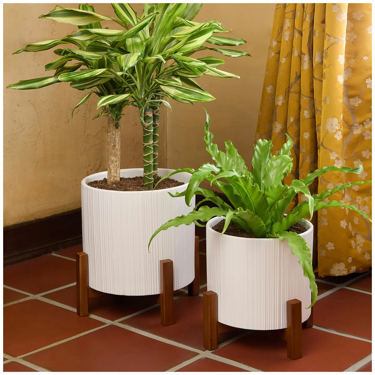 Ceramic Planters Set of 2 with Bamboo Stand White Capacity 5.5L & 3.3L