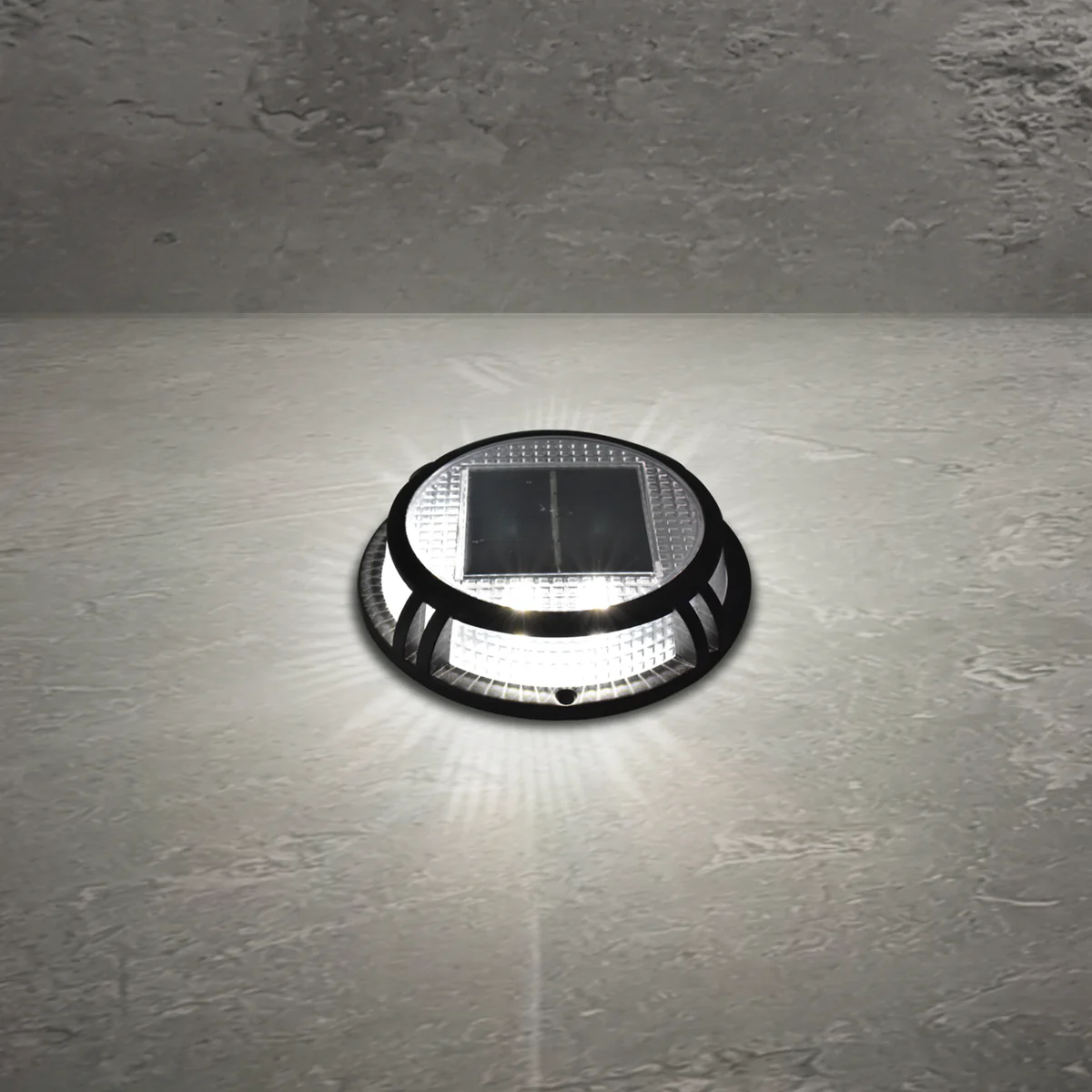 Click Brooklyn Solar LED Deck Light - 120mm - Aluminium - Outdoor Use - Image 2