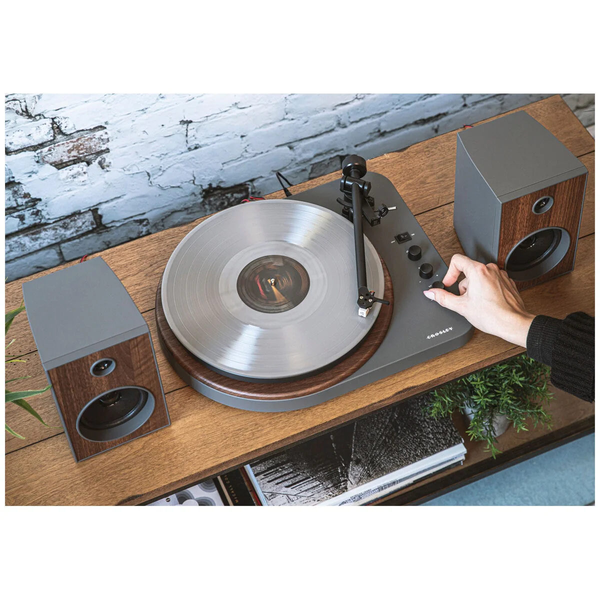 Crosley T160 Shelf System Turntable CRT160A-GY4 Grey Bluetooth - Image 6