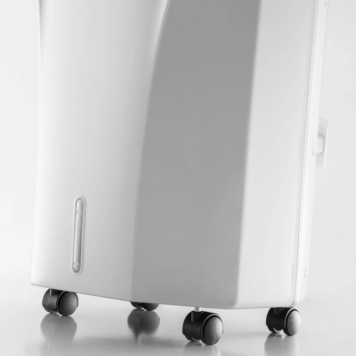 De'Longhi Evaporative Cooler - 4.5L - White - 6 Hours Cooling - Image 4
