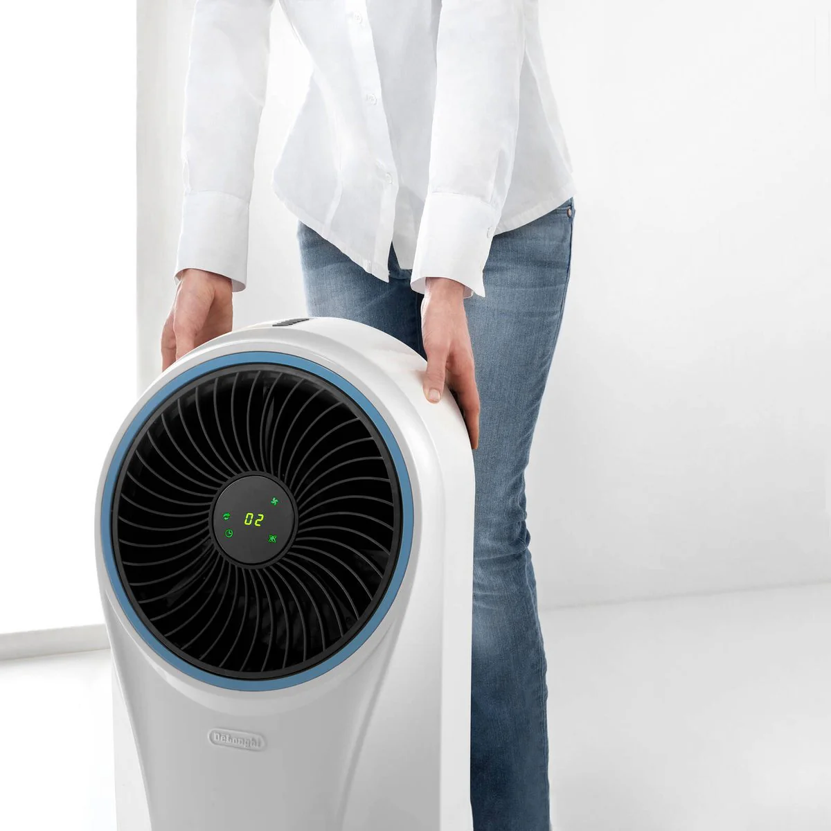 De'Longhi Evaporative Cooler - 4.5L - White - 6 Hours Cooling - Image 5
