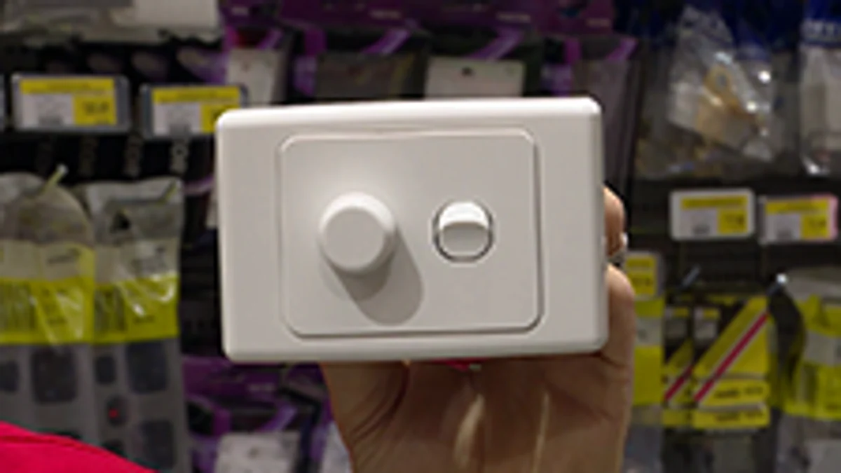 Deta Light Dimmer - 400VA - Polycarbonate - Leading Edge - Image 5