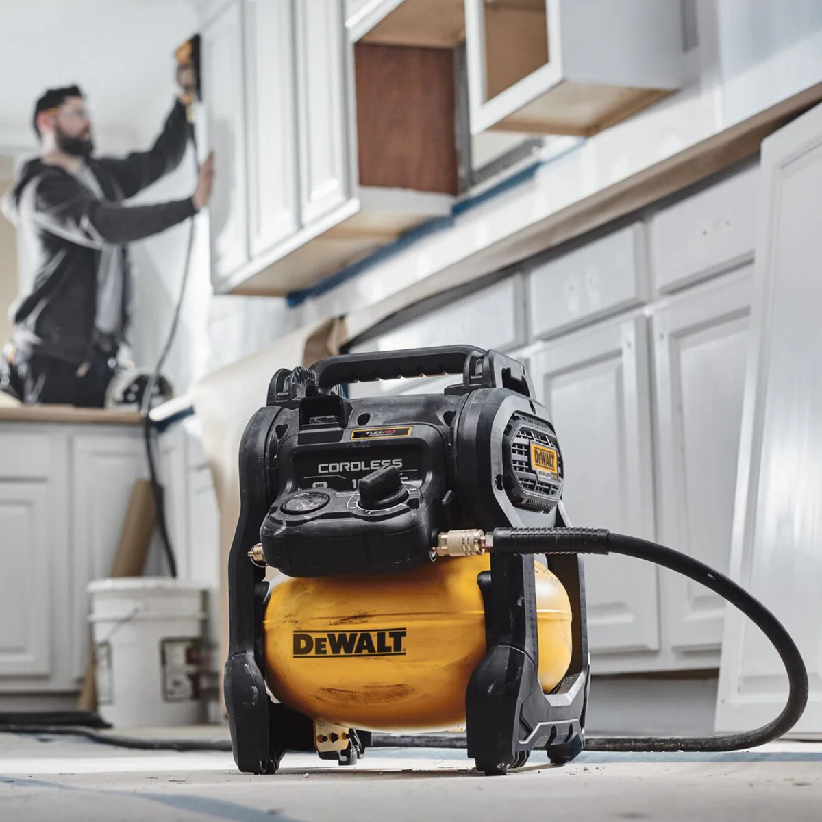 Dewalt 18V Cordless Compressor DCC1018N-XJ - 10L - Brushless - Oil-Free - Image 5