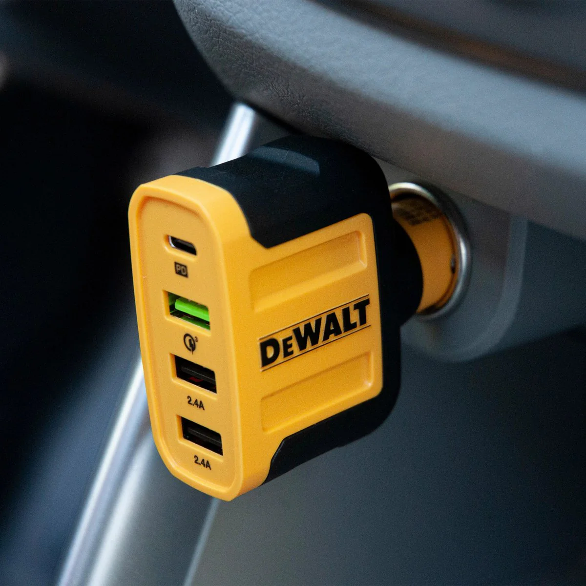 Dewalt 4 Port Mobile USB PD Car Charger - 62W - Rugged - Fast Charging - Image 2
