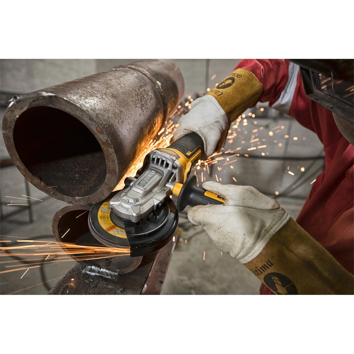 DeWALT Angle Grinder - 125mm - Brushless - Compact Design - Image 3