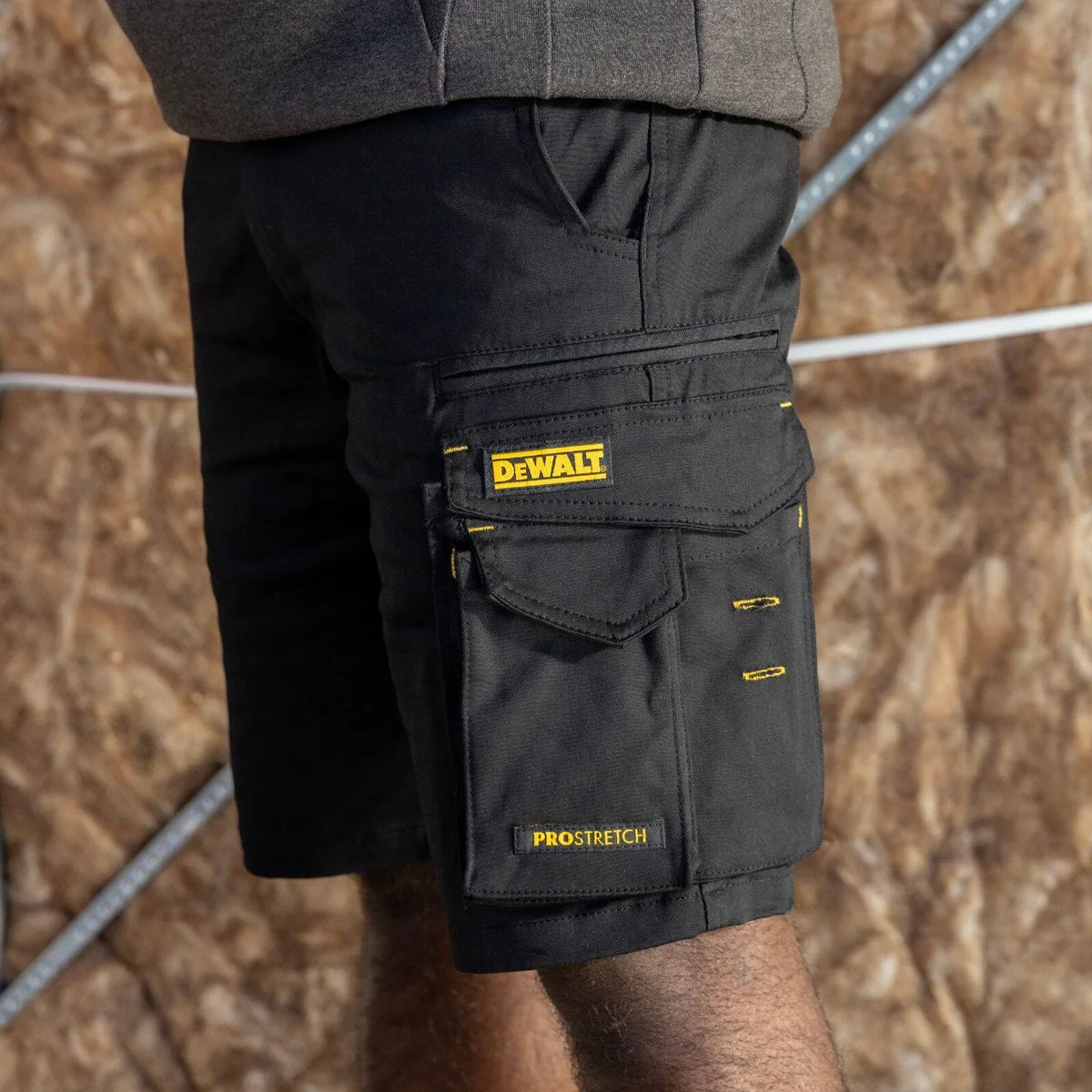 Dewalt Black Bennington Prostretch Shorts Size 40 - Breathable Stretch Fabric - UPF 50+ - Multifunctional Pockets - Image 2