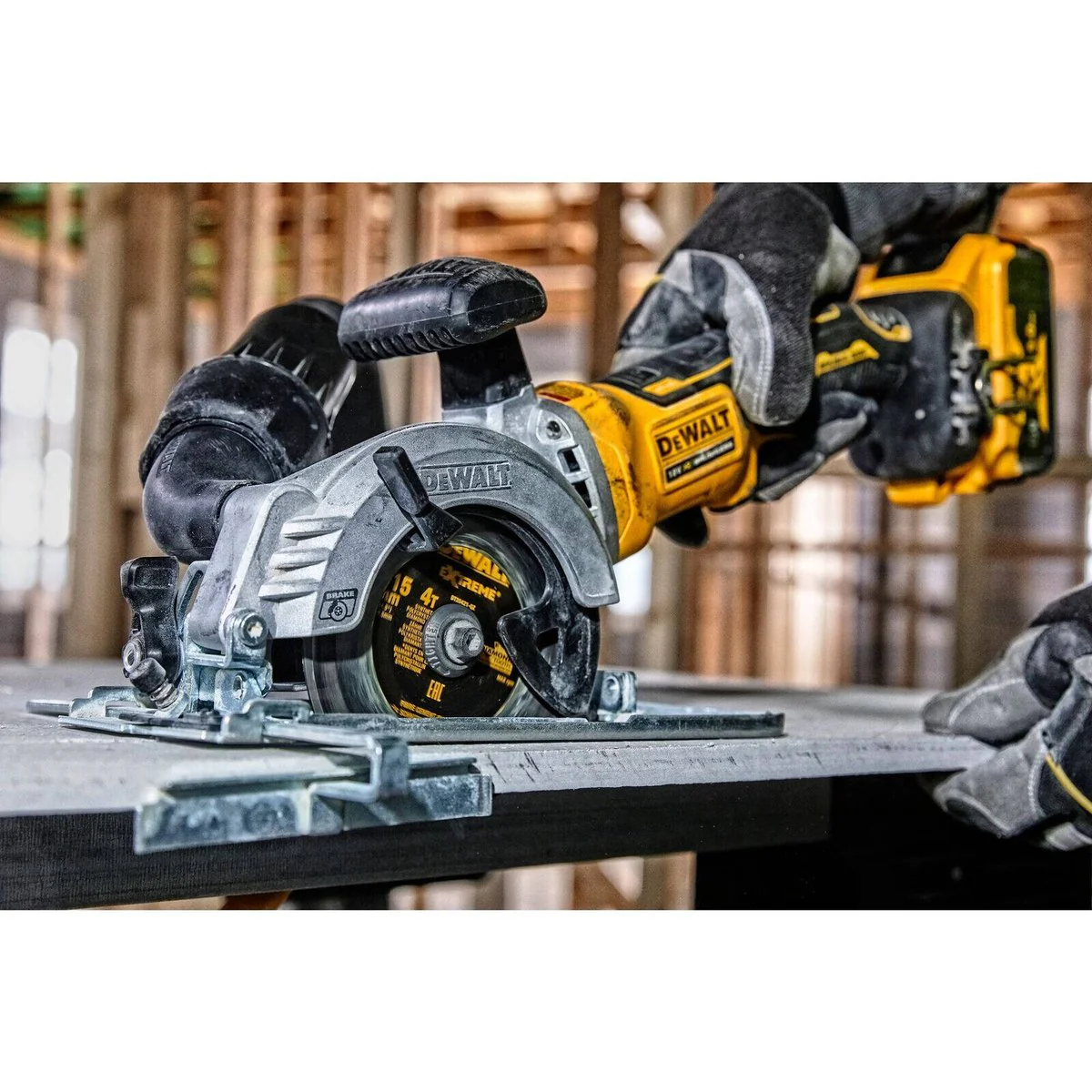 DeWalt Circular Saw - 115mm - Brushless - Skin Only - Image 3