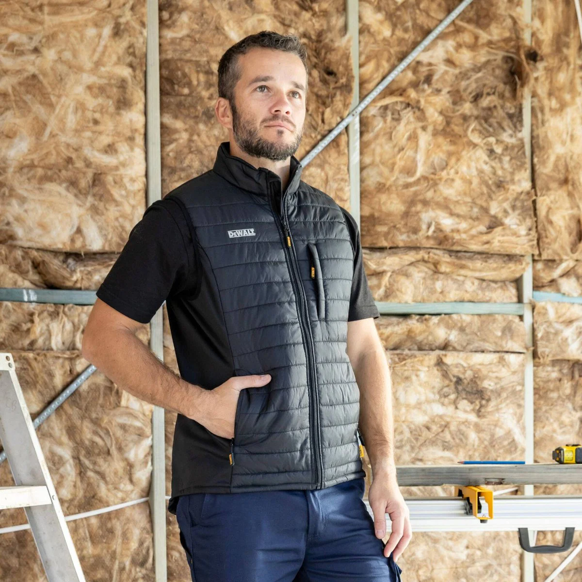 Dewalt Storm Vest L - Lightweight Insulation - Enhanced Mobility - Reflective - Image 4