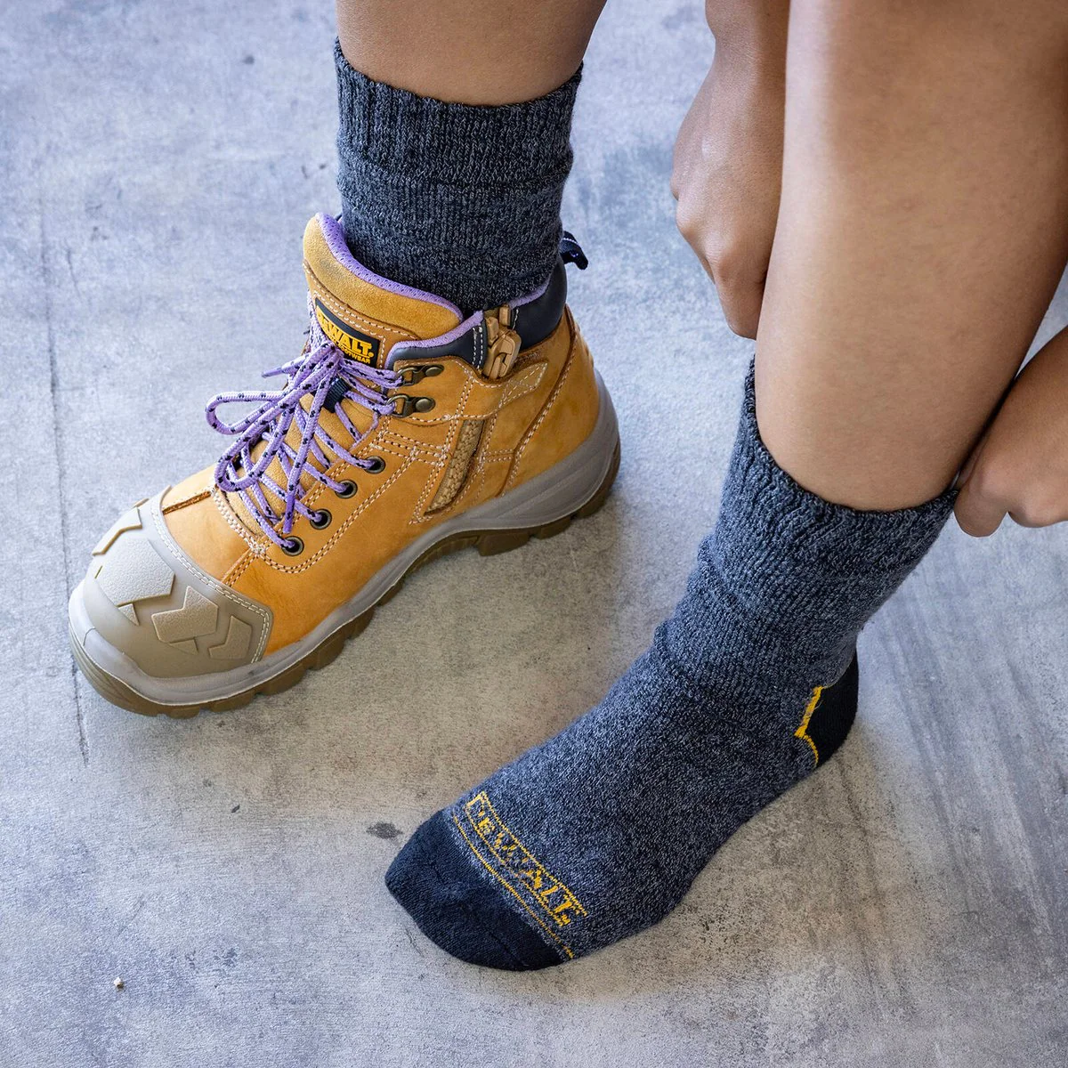 Dewalt Work Cotton Socks 2 Pack Crew Size 10-13 - Moisture Control, Comfort - Image 4