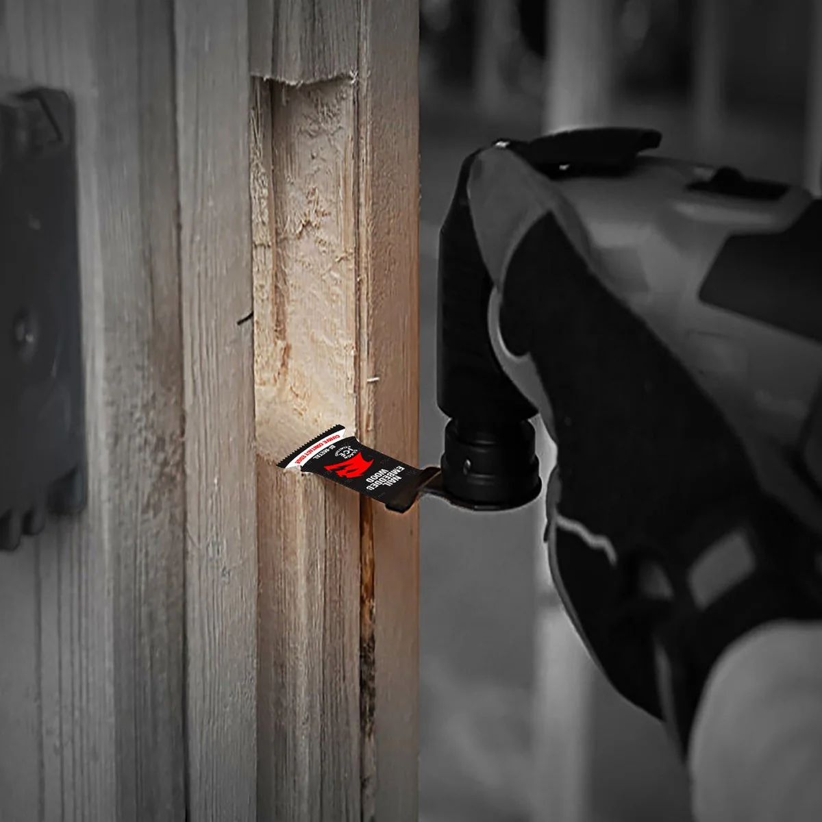Diablo 32mm Starlock Bi-Metal Multi Tool Blade - Nail Embedded Wood - Durable Cutting Edge - Image 4