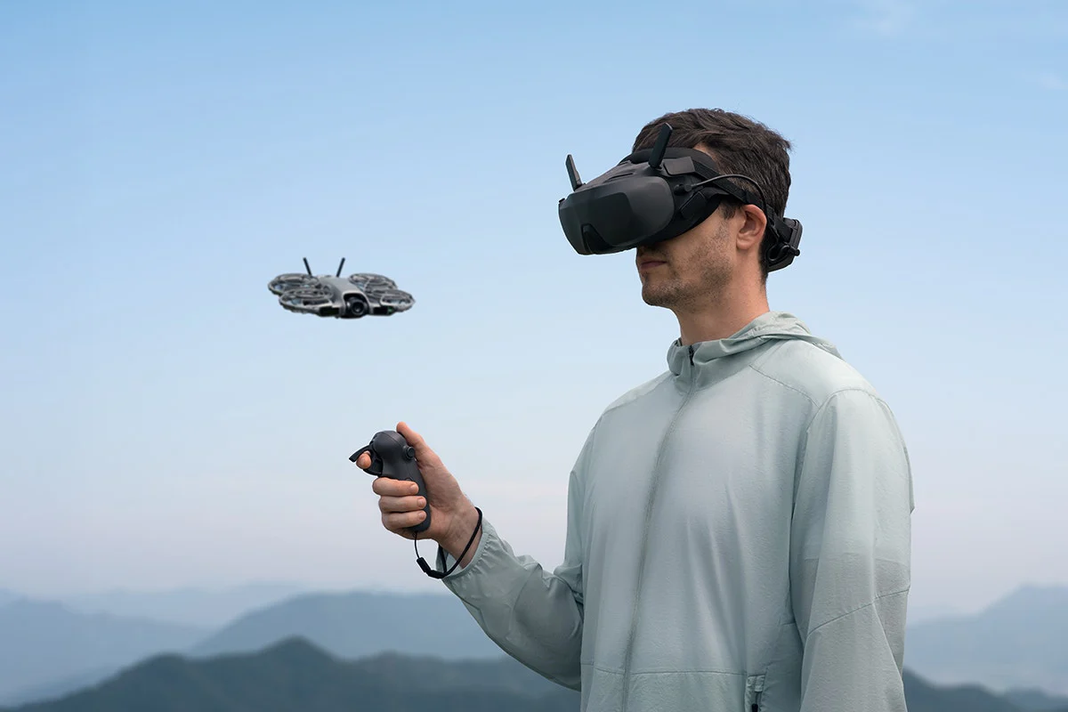 DJI Neo 2 Motion Drone Combo with 4K Video, Gesture Control & Goggles - Image 2