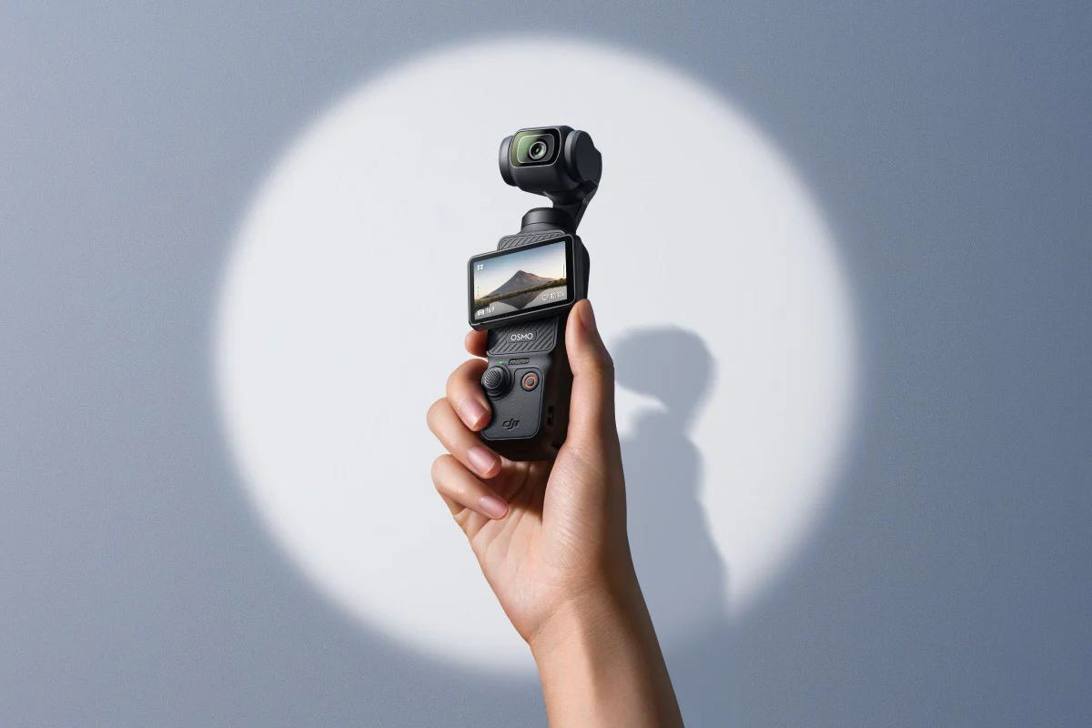 DJI Osmo Pocket 3 Creator Combo 4K Action Camera - Image 6