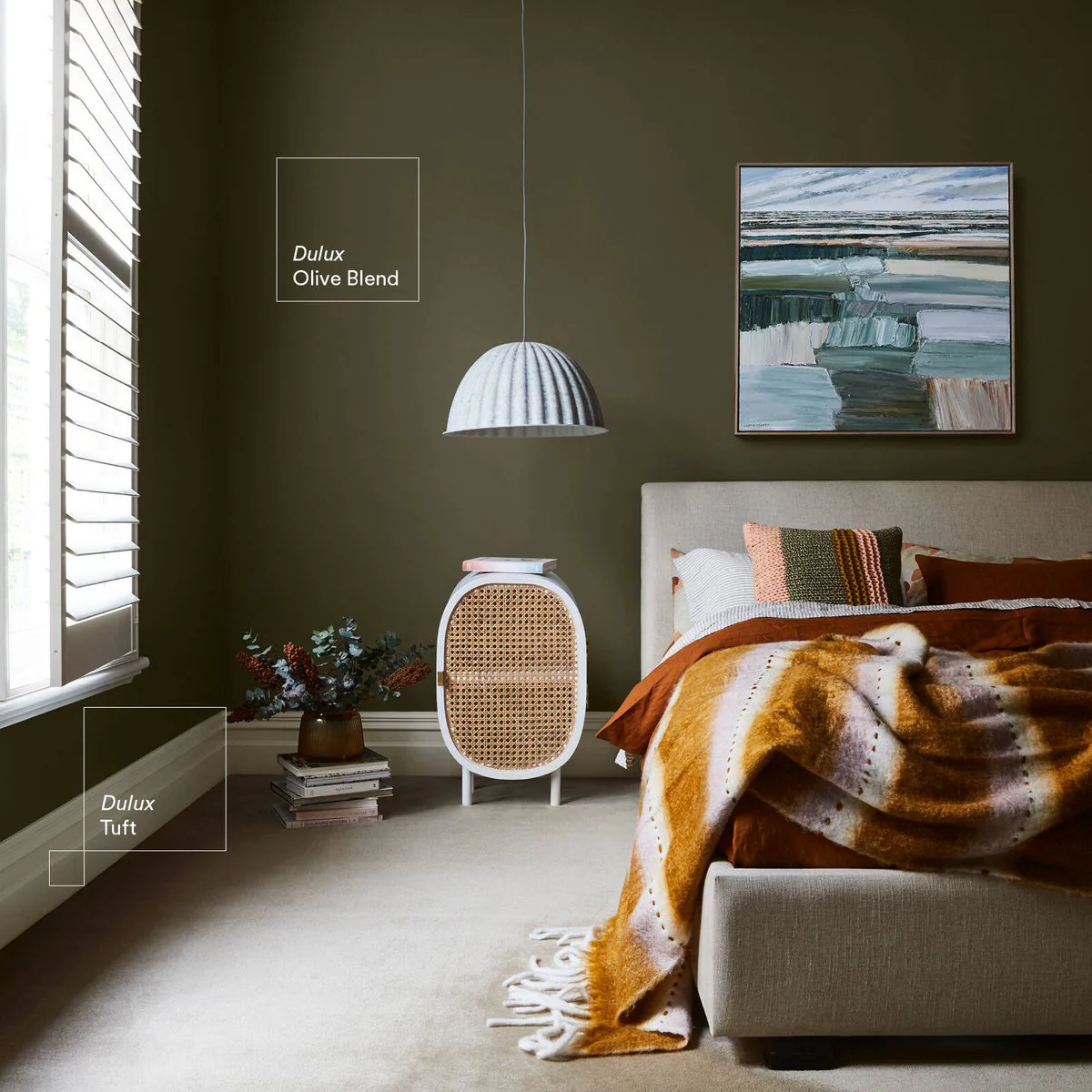 Dulux Extra Bright Wash Wear Matt Interior Paint 4L - 192mm x 179mm - Washable, Durable - Image 3