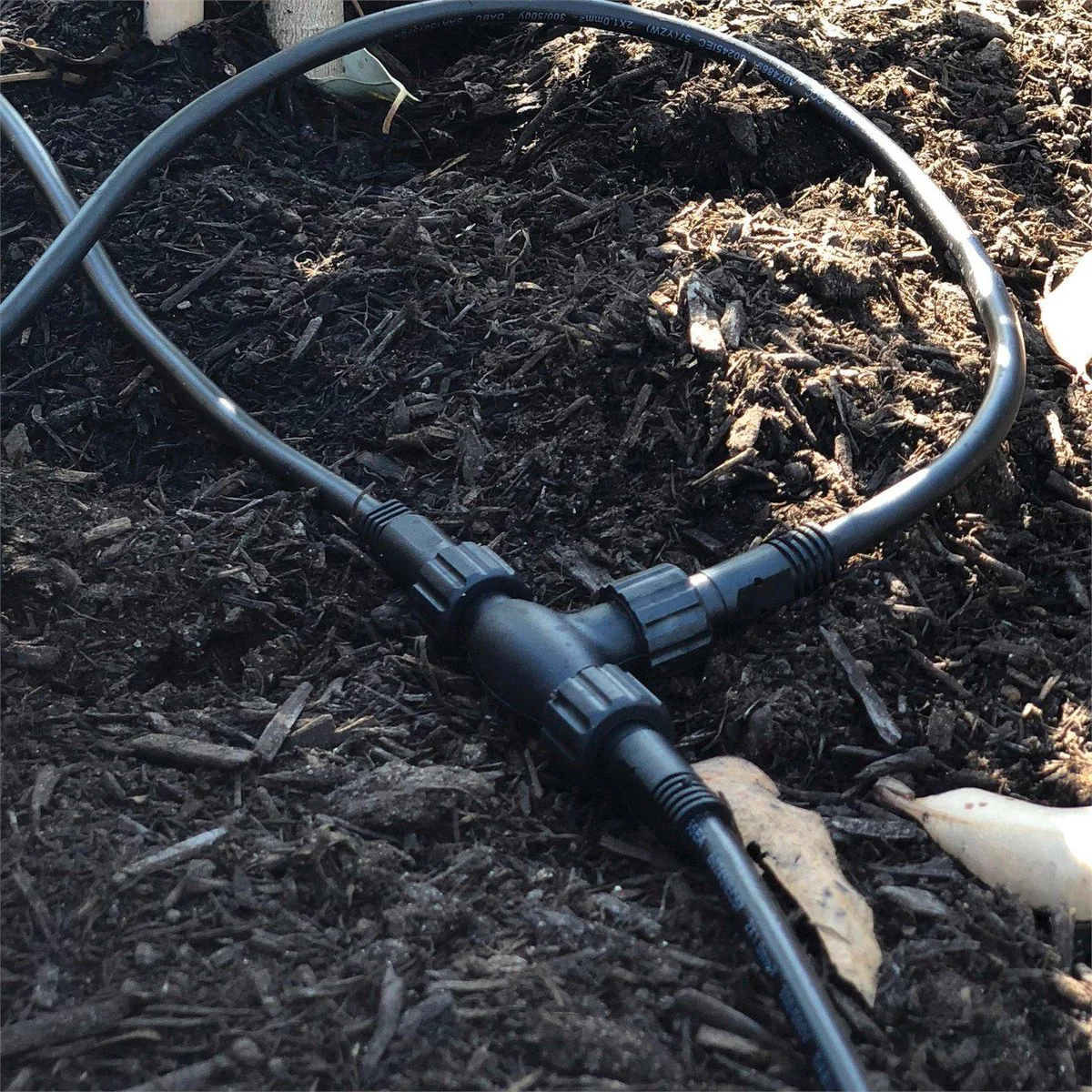 Elluminate Extension Cable 2m - Outdoor Lighting - IP44 Weatherproof - Black - Image 4