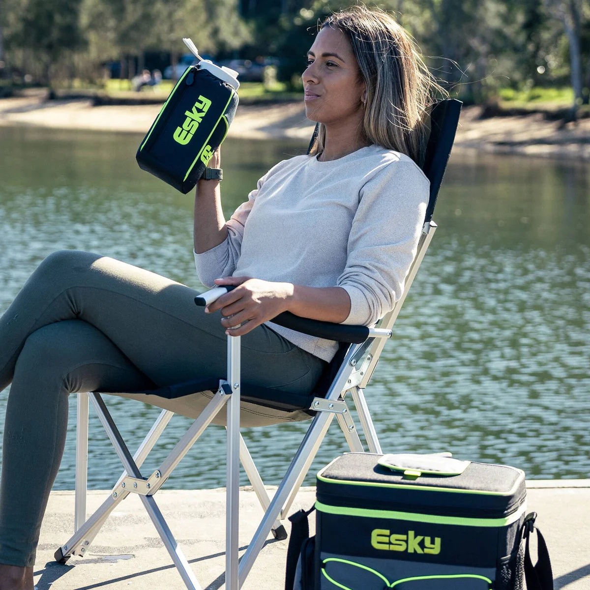 Esky 2.5L Hybrid Cooler Jug - Black Grey Lime - Portable Insulated Design - Image 5