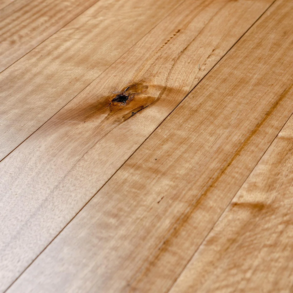 Feast Watson Timber Floor Varnish - 4L - Oil Based - Satin Finish - Image 5