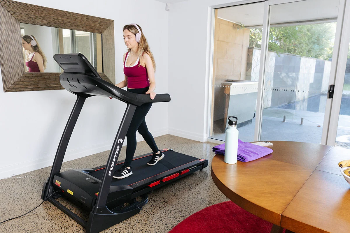 Fortis Foldable Incline Treadmill with 22 Levels & 3.5HP Motor - Image 5