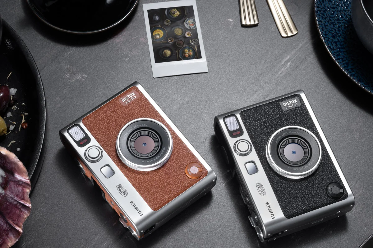 Fujifilm Instax Mini EVO Instant Camera Brown - Image 7