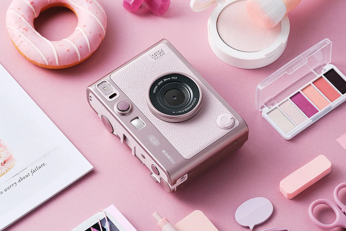 Fujifilm Instax Mini Evo Instant Camera in Gentle Rose - Creative Prints - Image 7