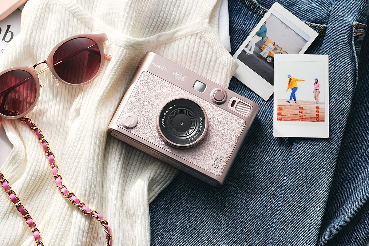 Fujifilm Instax Mini Evo Instant Camera in Gentle Rose - Creative Prints - Image 8