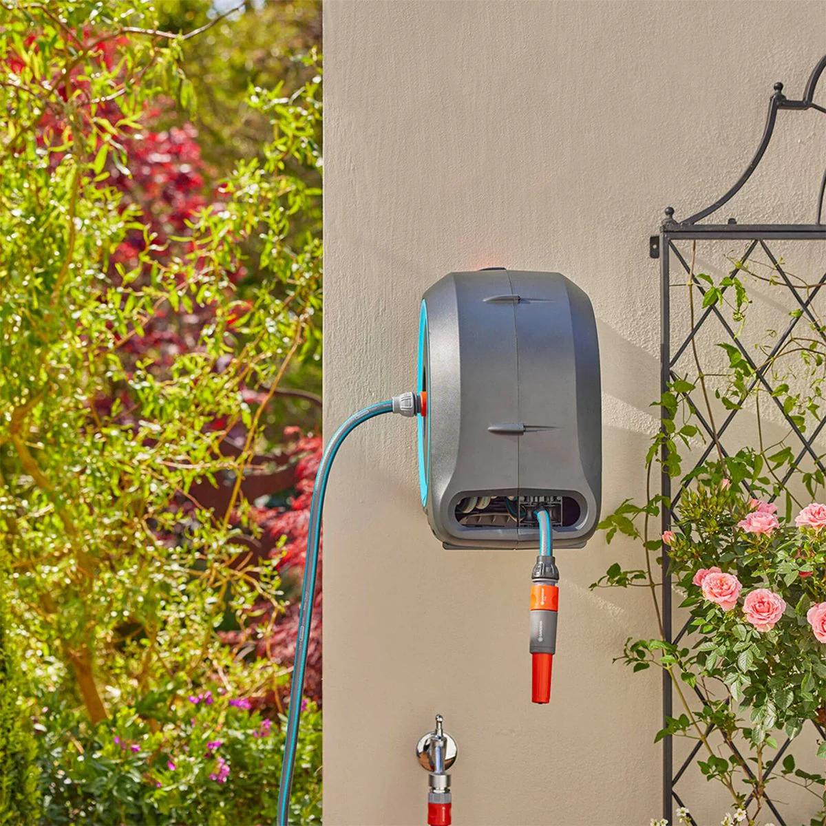 Gardena Dual 2 in 1 Roll Up Hose Reel - 25m - Black/Turquoise/Orange - Easy Storage - Image 4