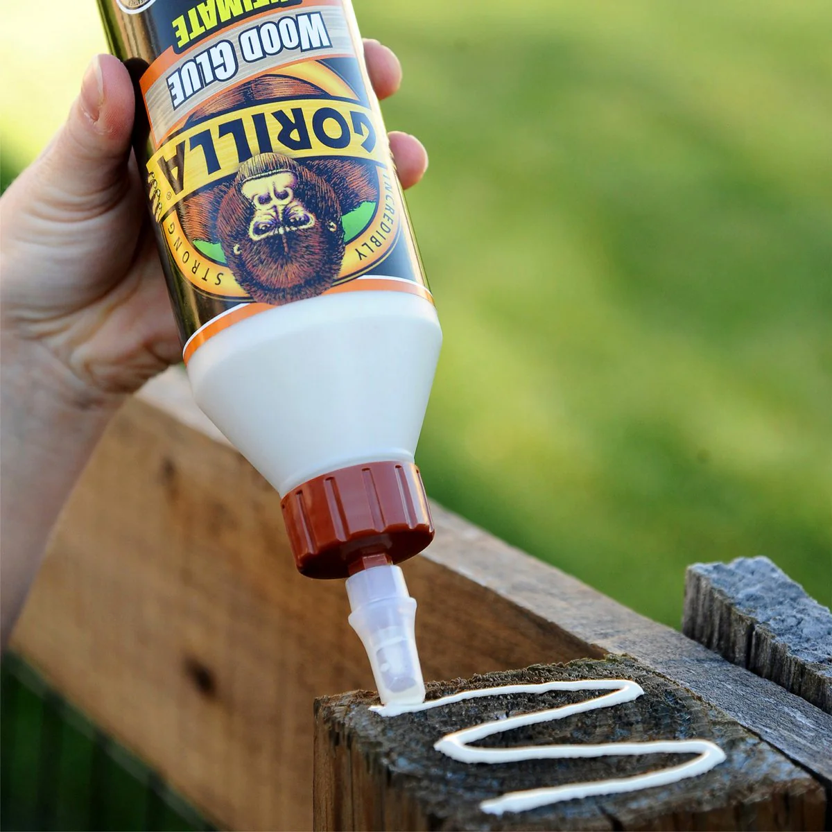 Gorilla Ultimate Wood Glue 532ml - Waterproof - Sandable - Paintable - Image 3