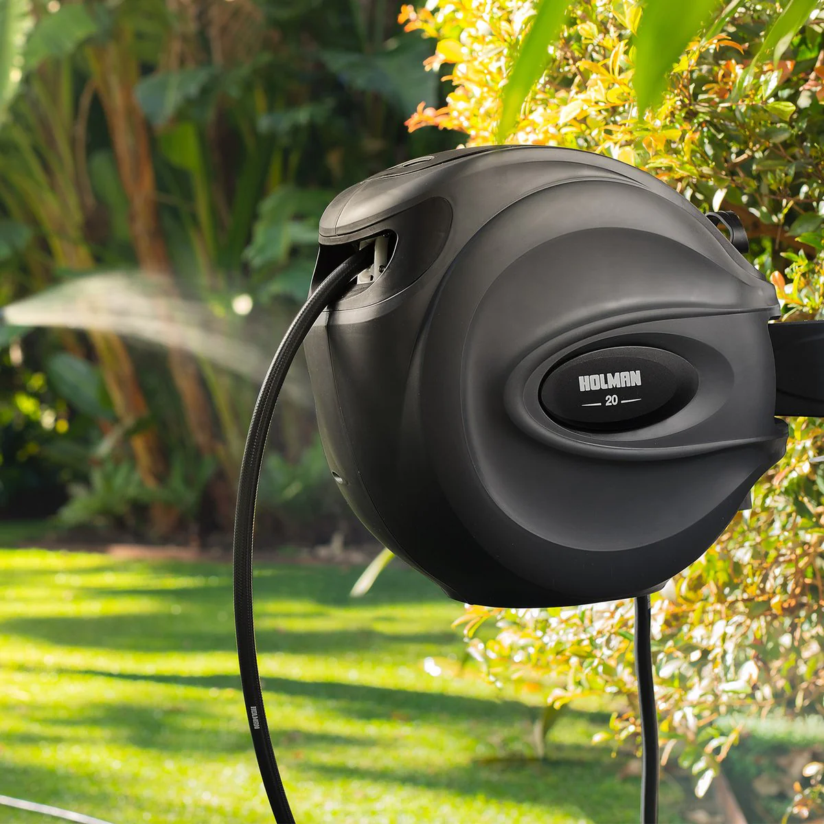 Holman 20m Charcoal Retractable Hose Reel - Automatic Rewind - Wall Mount - Image 4