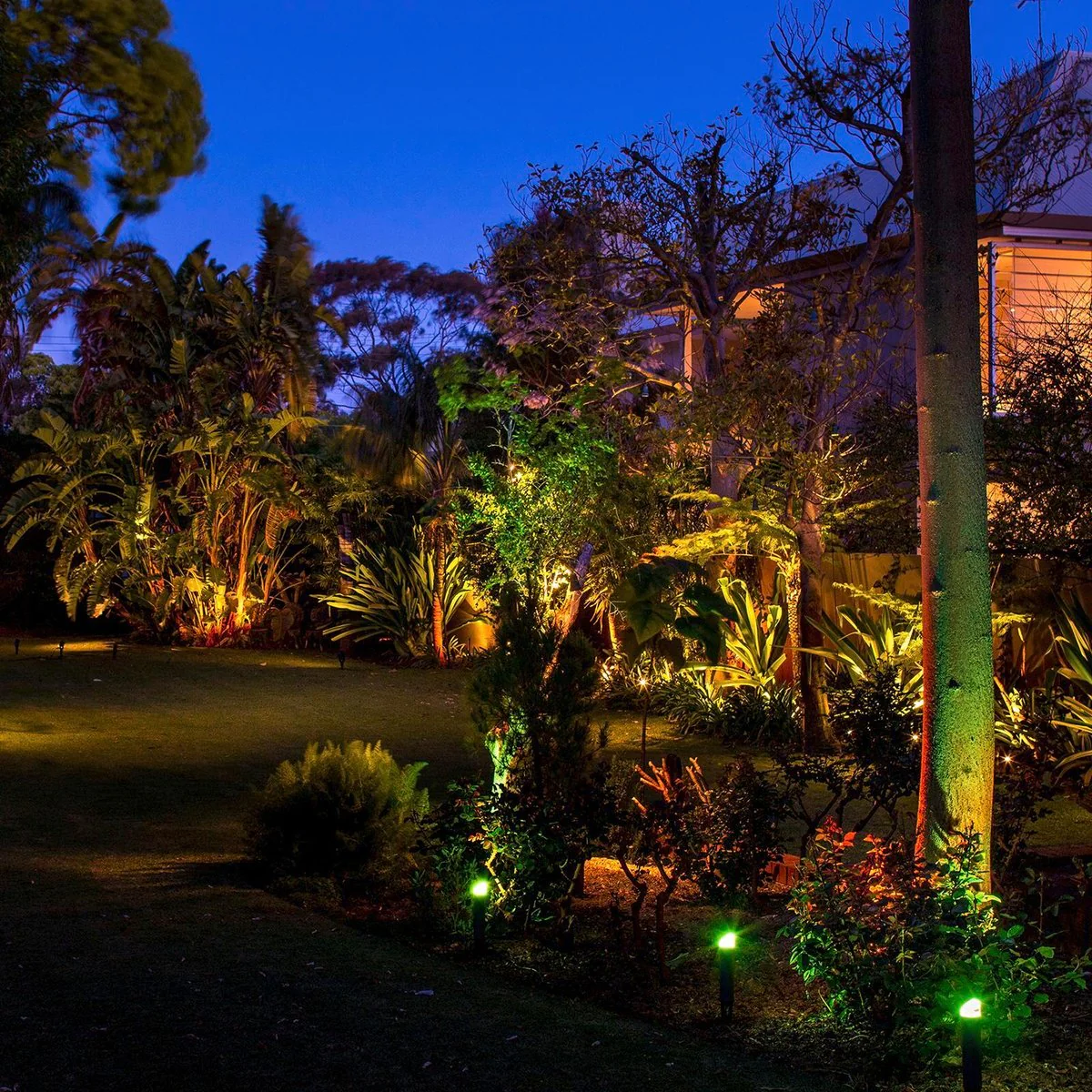 Holman RGB Colour Garden Light Extension Cable - 2m - Waterproof - Easy Install - Image 2