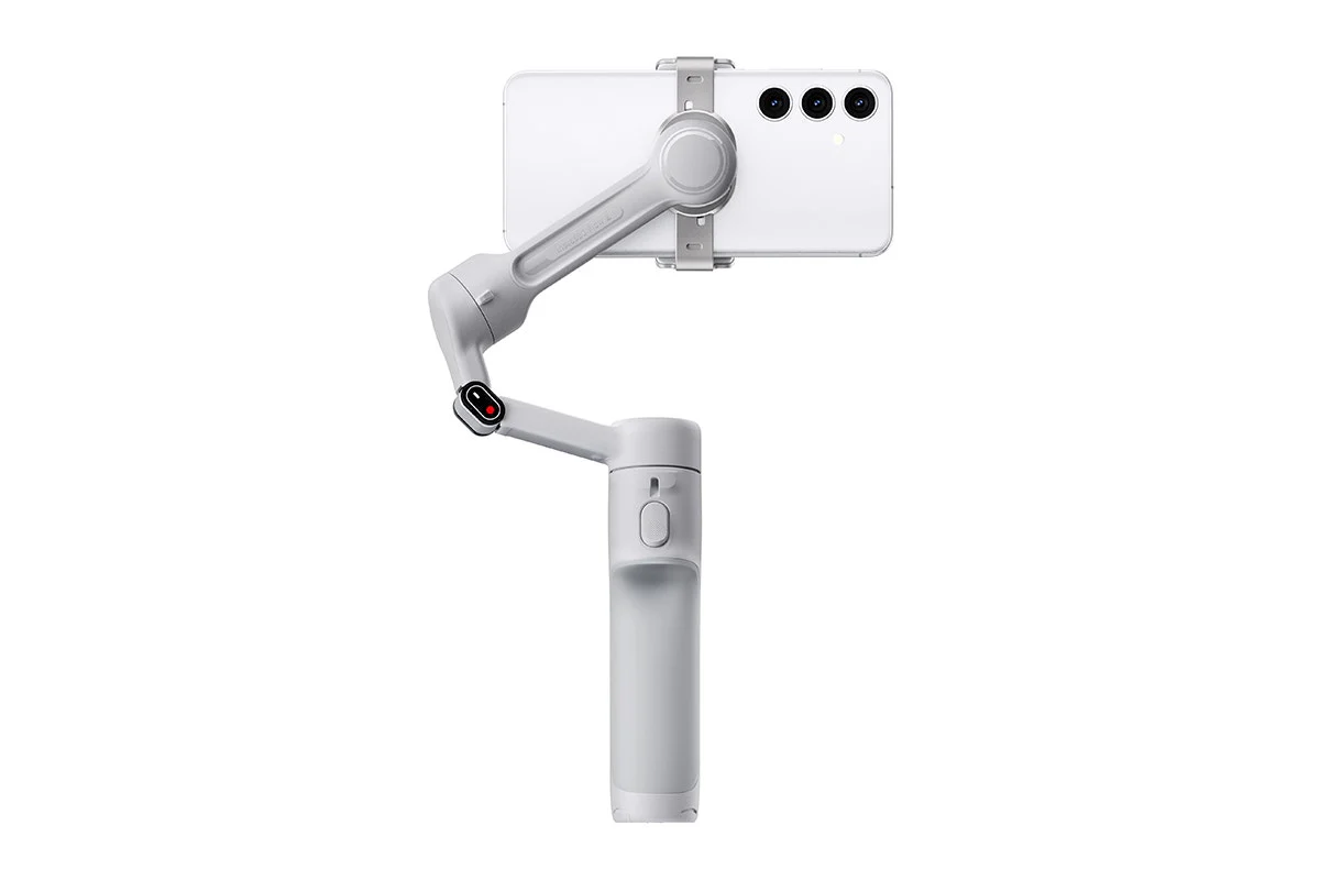 Insta360 Flow 2 AI Tracker Bundle with Built-in Spotlight (Grey) - Image 11