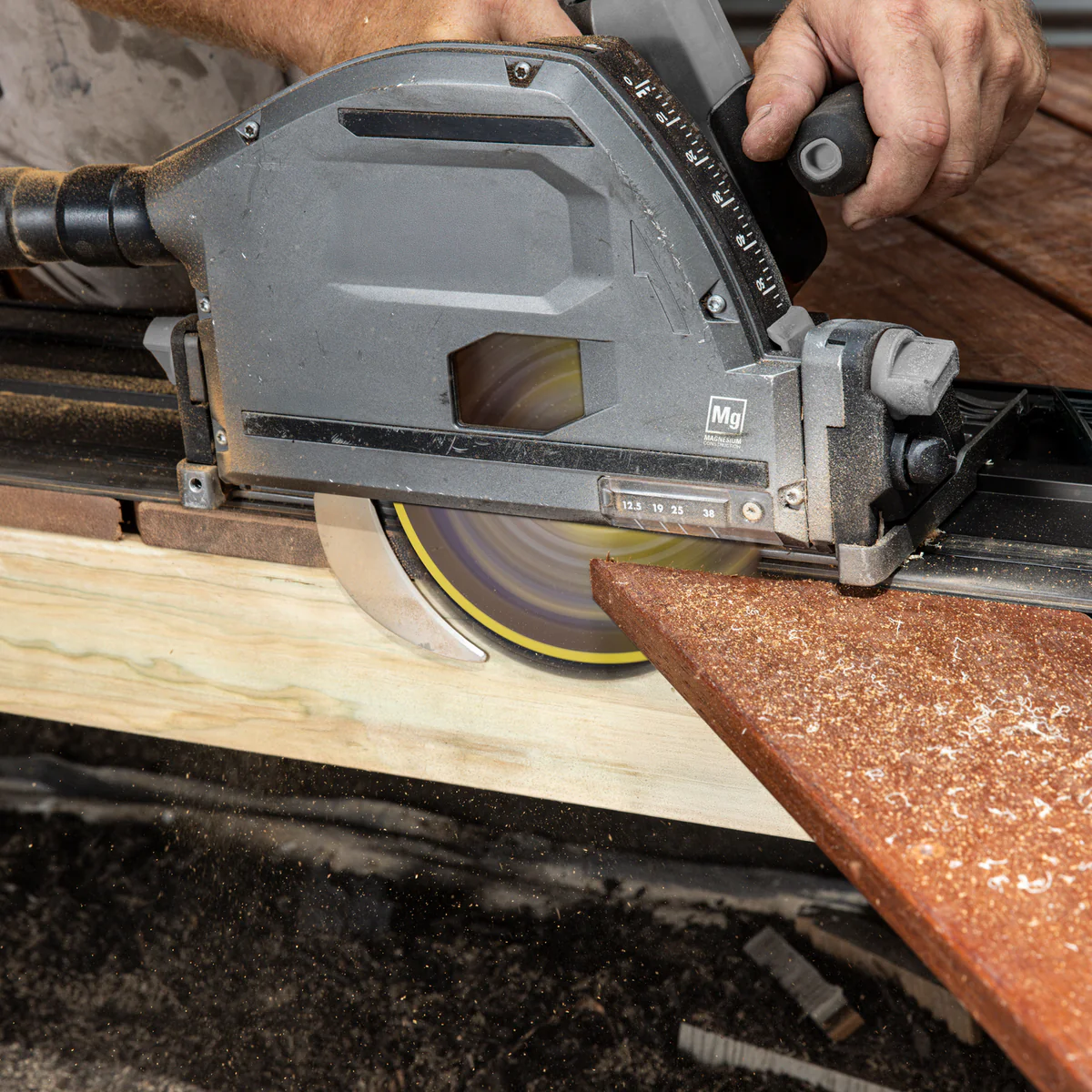 Kango 165mm 52T Laminate Track Saw Blade - Precision Cutting - Durable - Image 4
