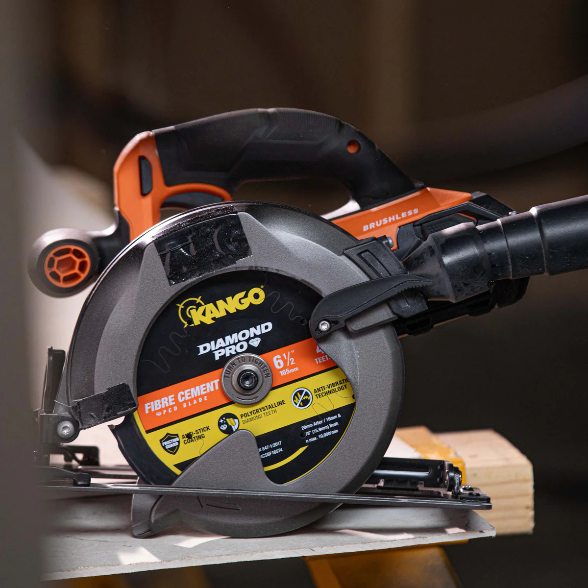 Kango 165mm Diamond Pro PCD Fibre Cement Circular Saw Blade - Durable Cutting - Image 4