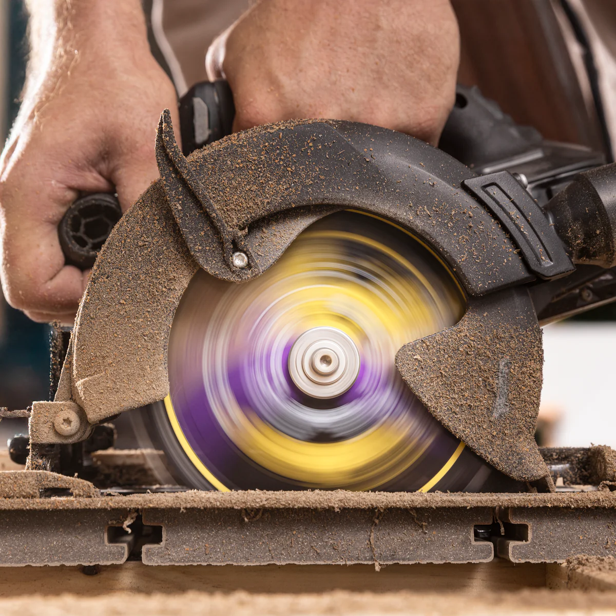 Kango 254mm 72T Composite Decking Mitre Saw Blade - Precision Cuts - Durable - Image 3