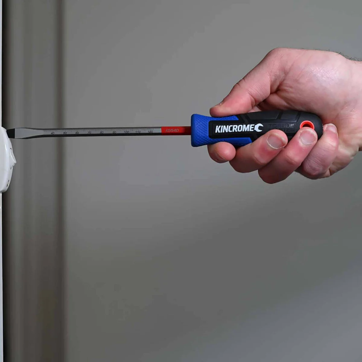 Kincrome 6 x 100mm Torquemaster Blade Screwdriver - S3 Alloy Steel - Magnetic Tips - Tri-Lobe Design - Image 5