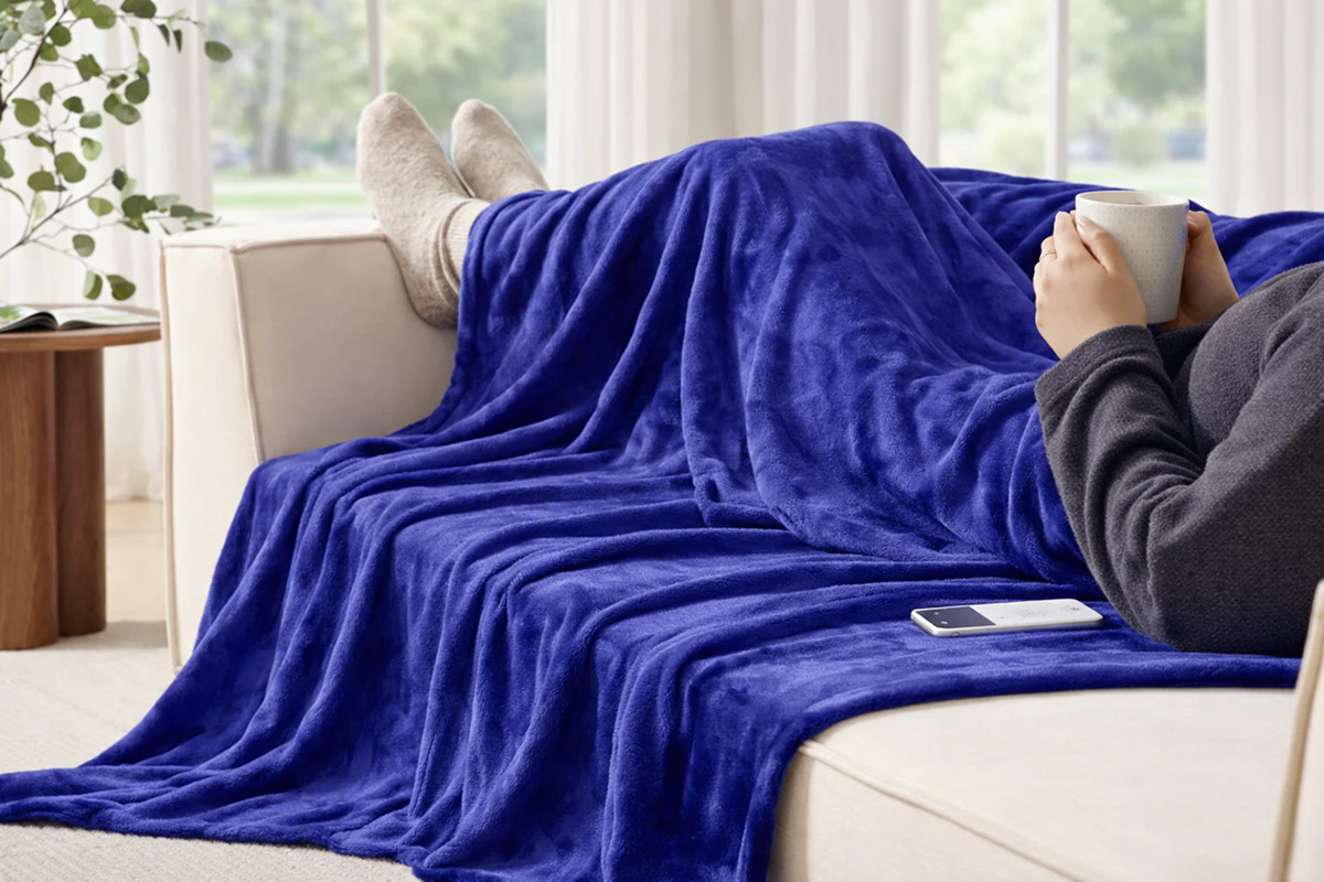 Kogan Washable Electric Heated Throw Blanket Navy 160 x 130cm - Image 3
